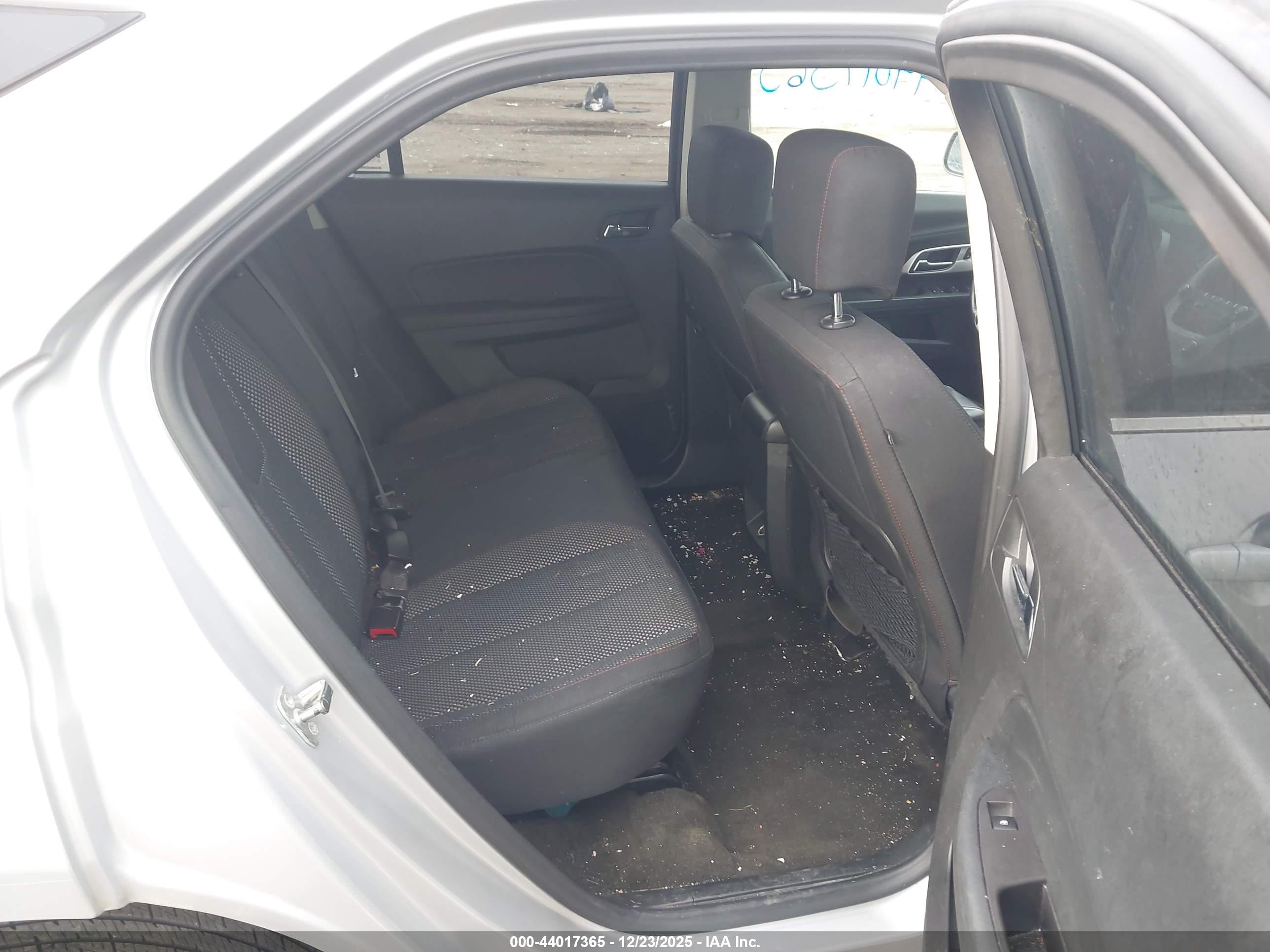 CHEVROLET EQUINOX image 8