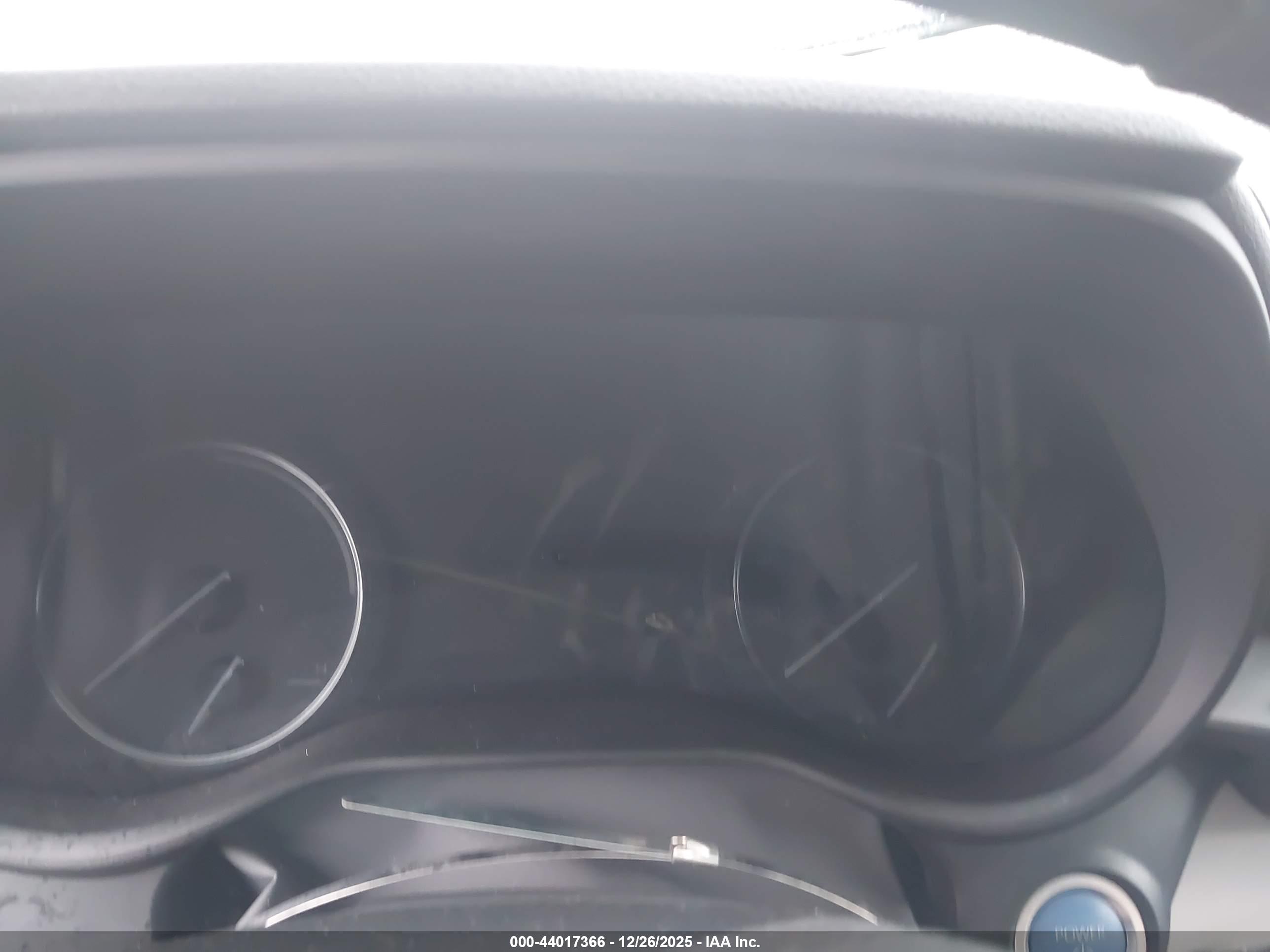 TOYOTA SIENNA image 7