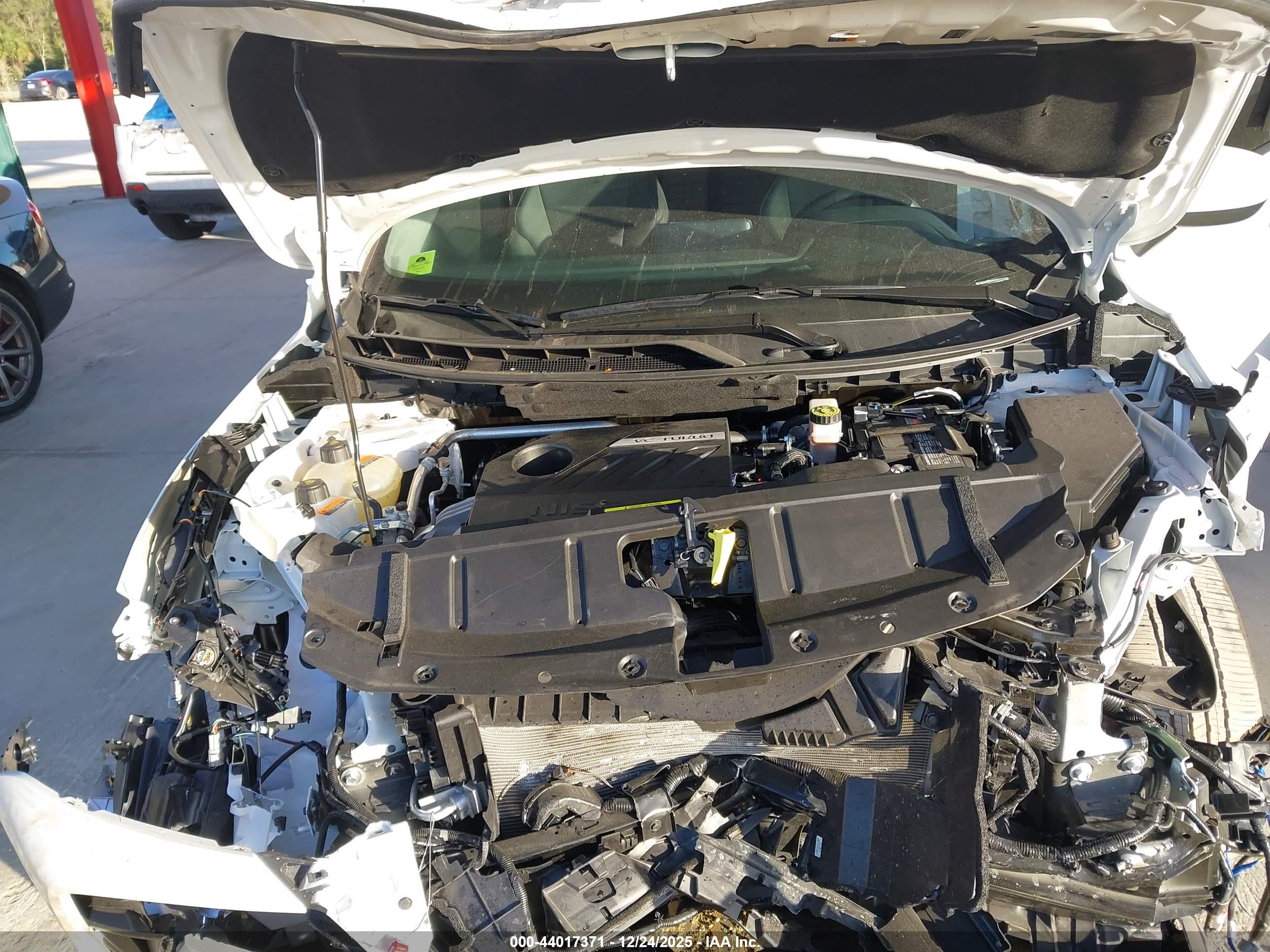 NISSAN ROGUE image 10