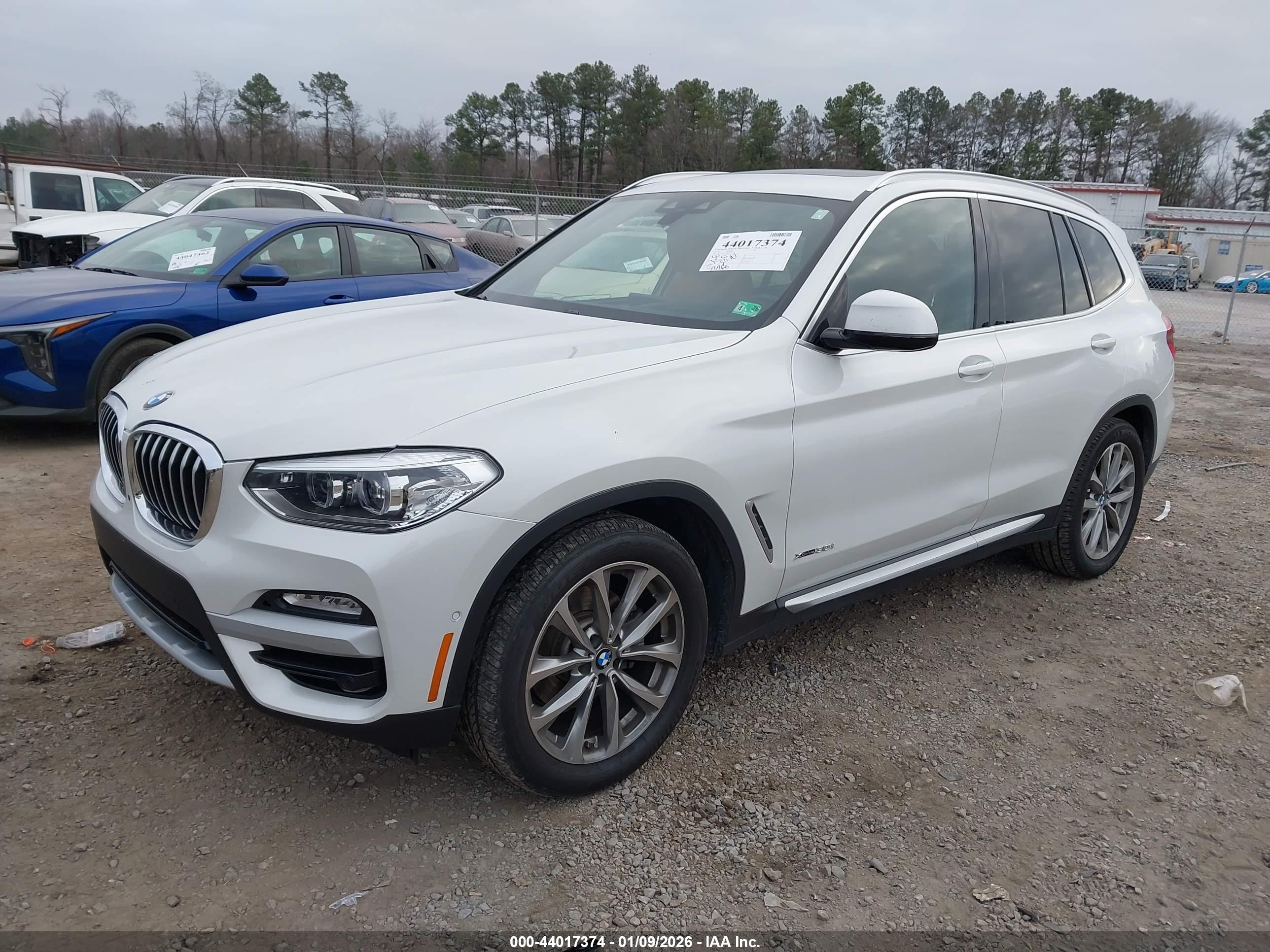 BMW X3 image 2