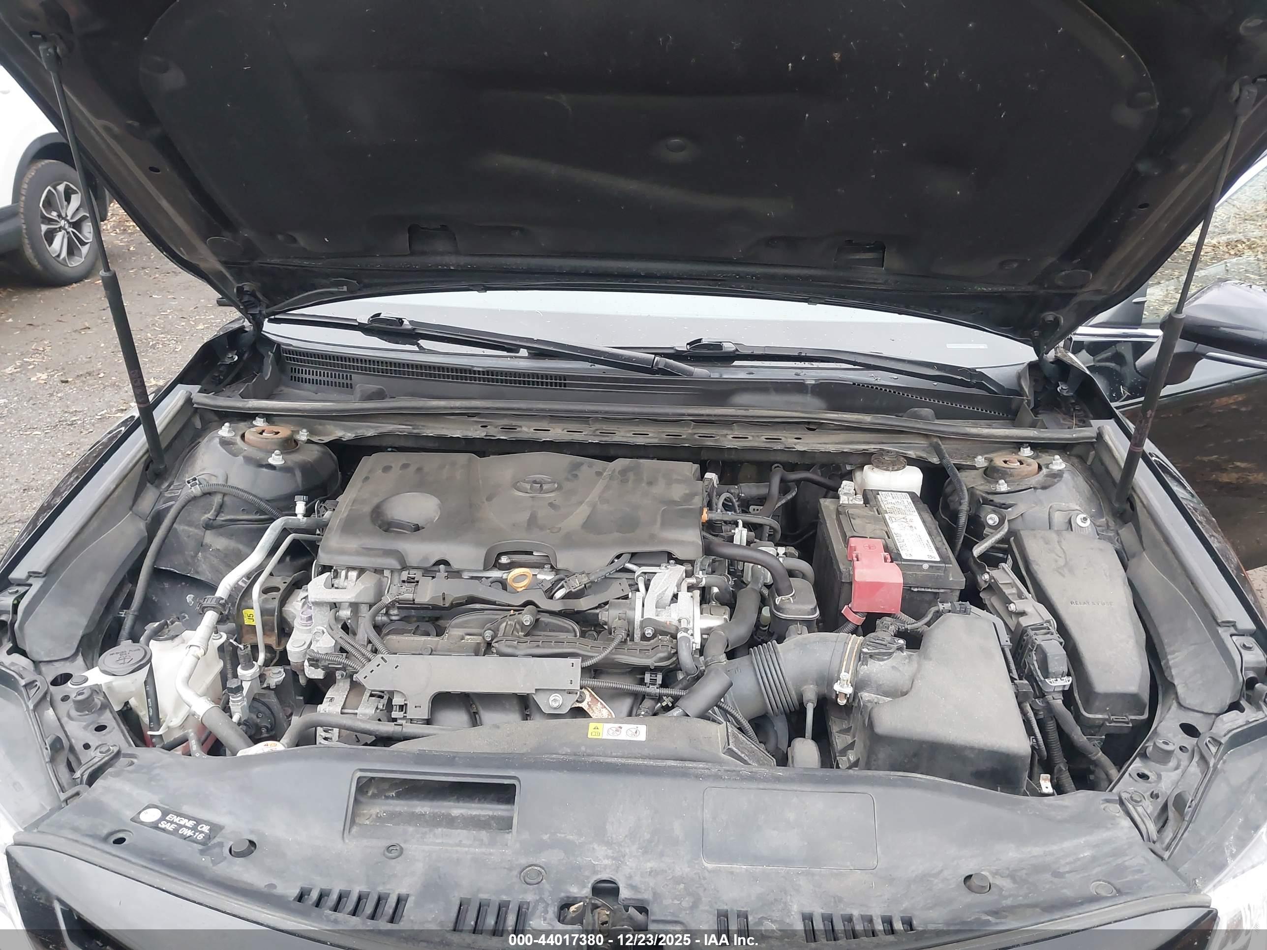 TOYOTA CAMRY image 10