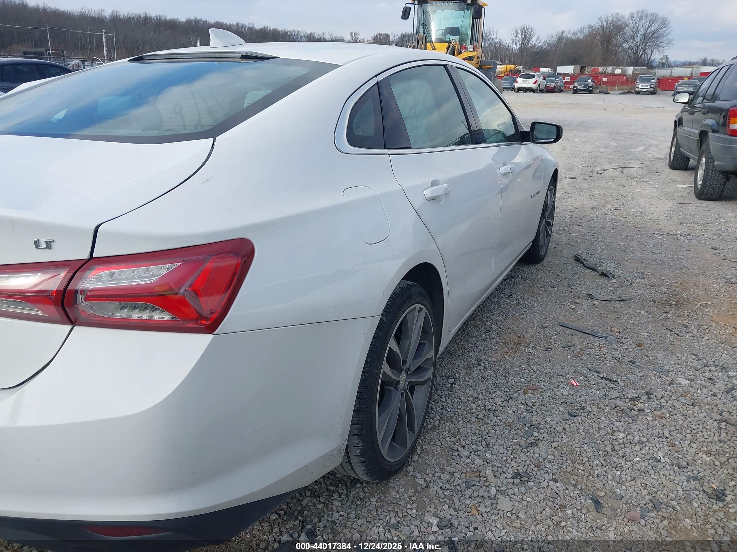 CHEVROLET MALIBU image 4