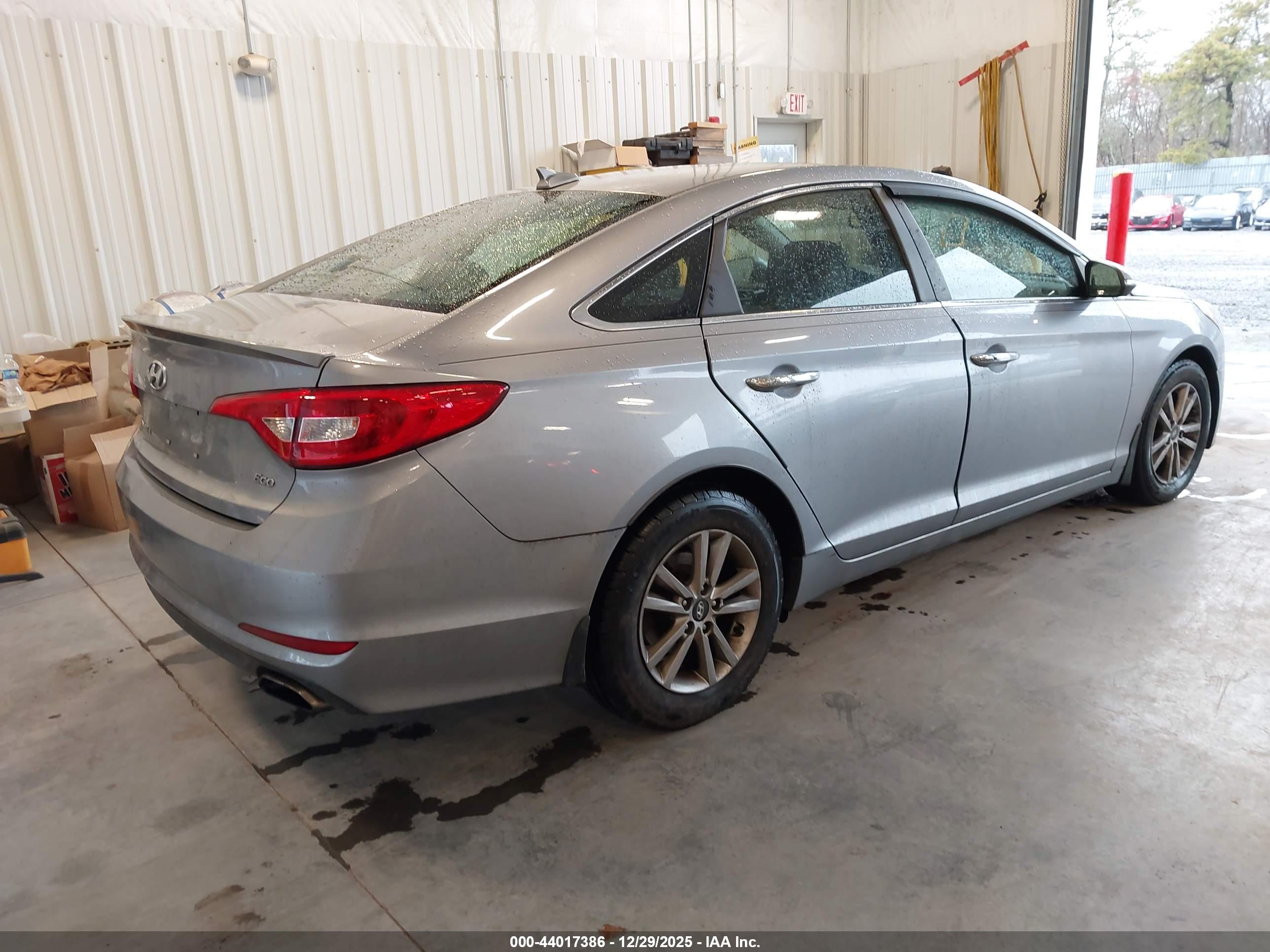 HYUNDAI SONATA image 4