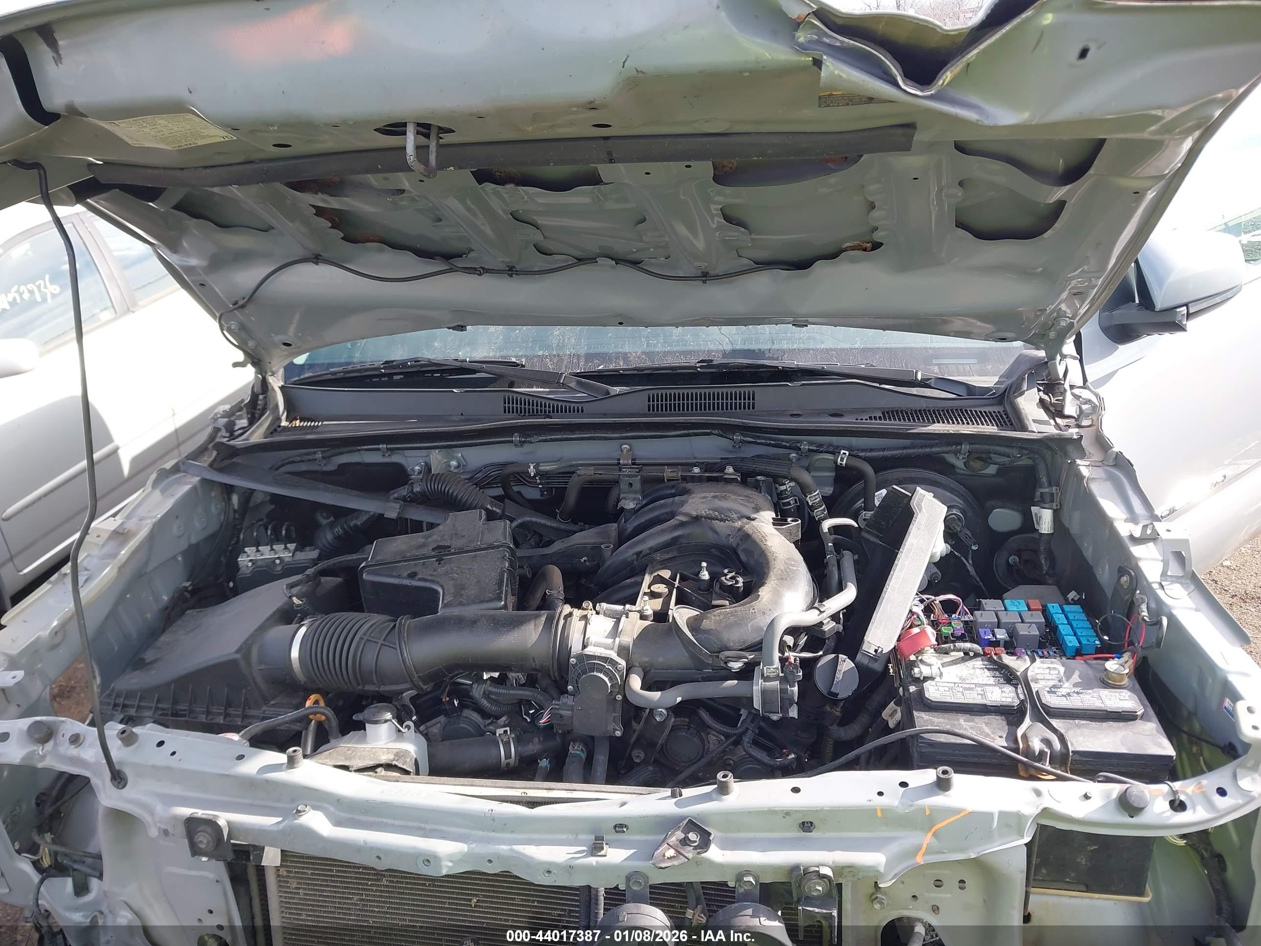 TOYOTA TACOMA image 10