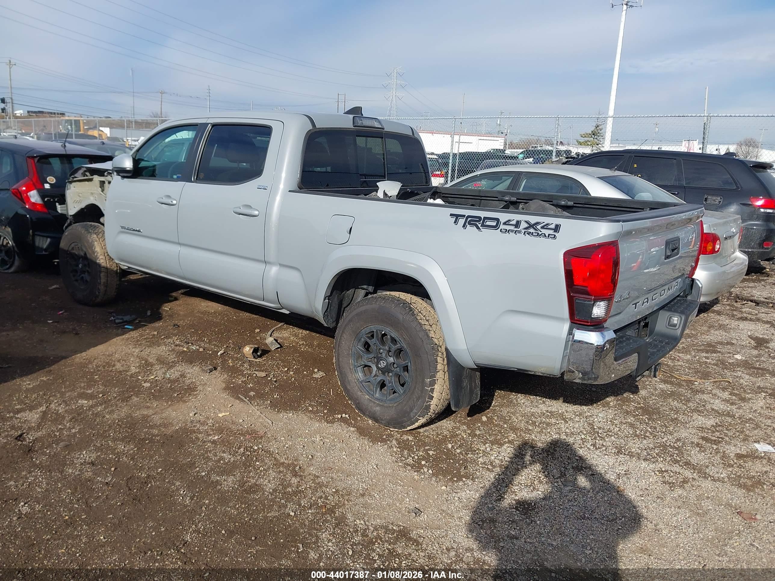 TOYOTA TACOMA image 3