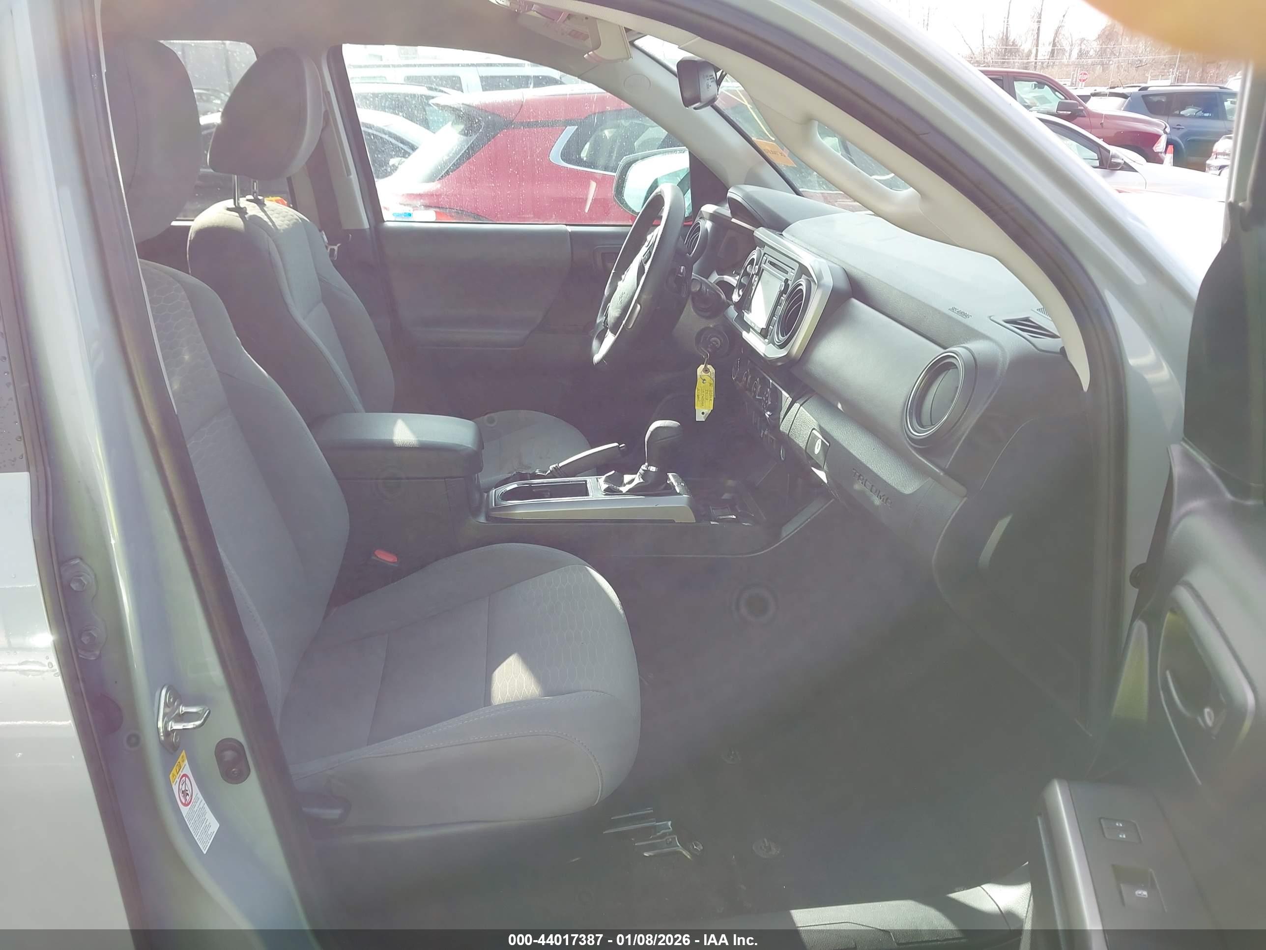 TOYOTA TACOMA image 5