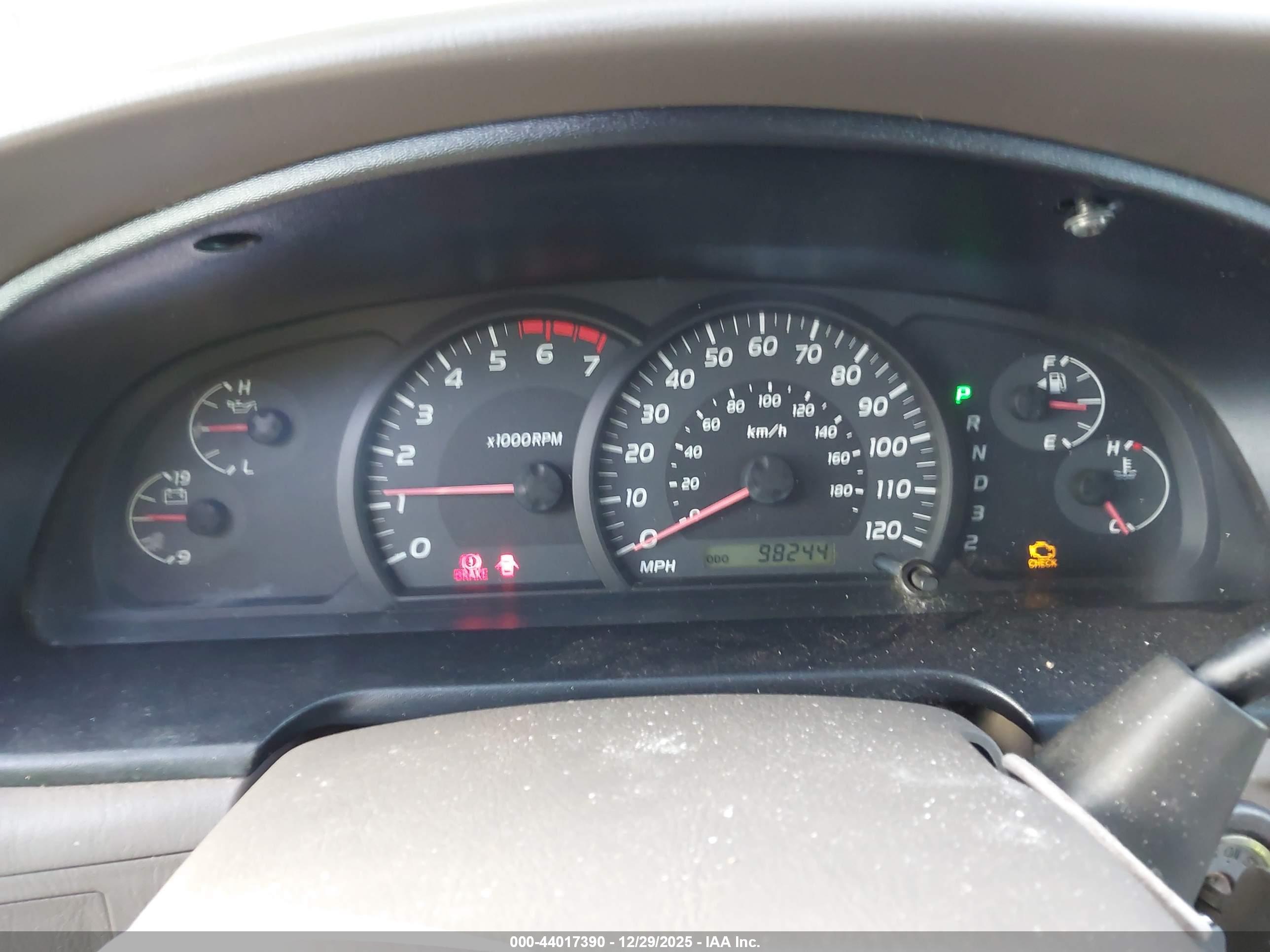 TOYOTA TUNDRA image 7