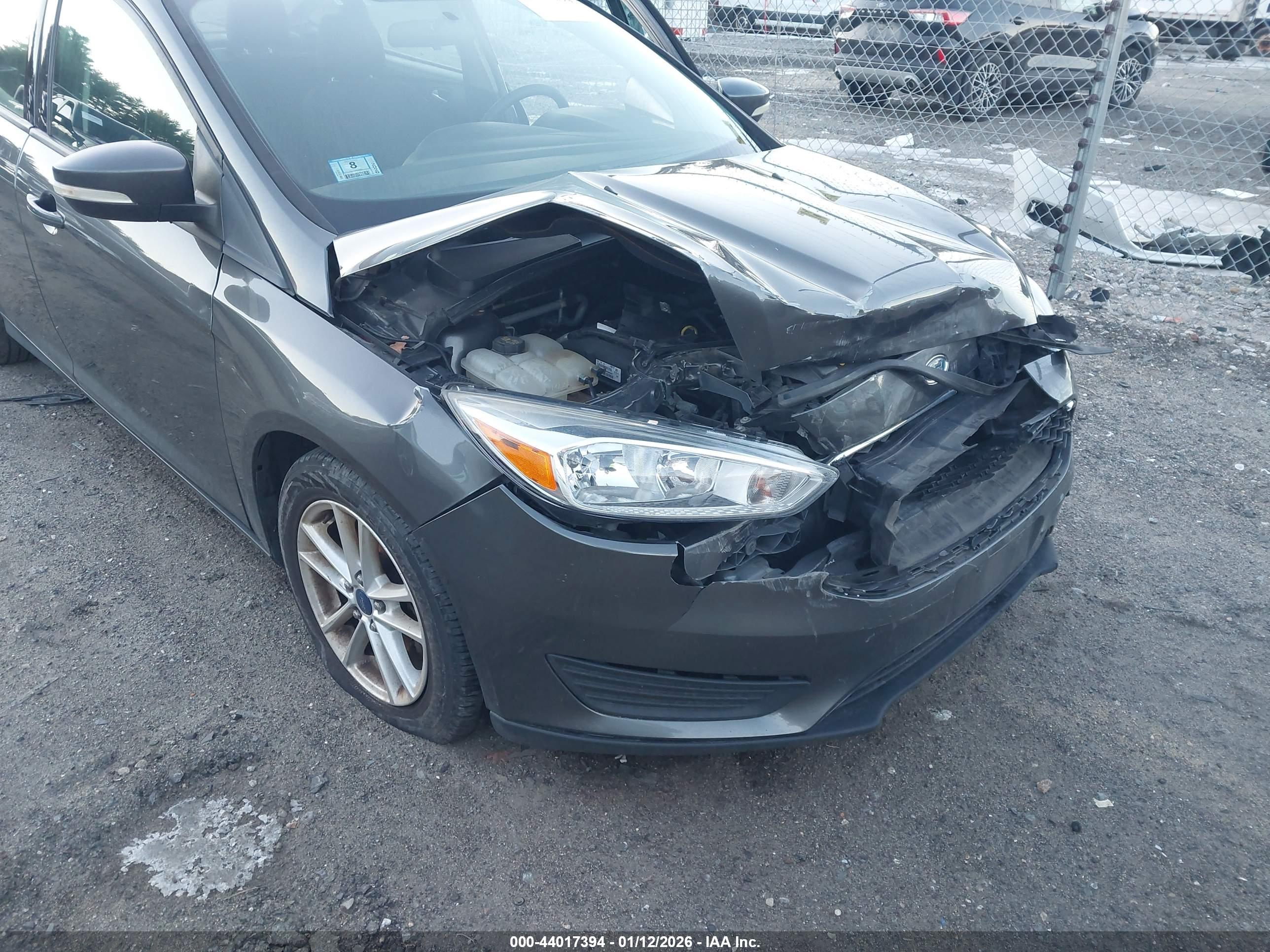 FORD FOCUS image 6