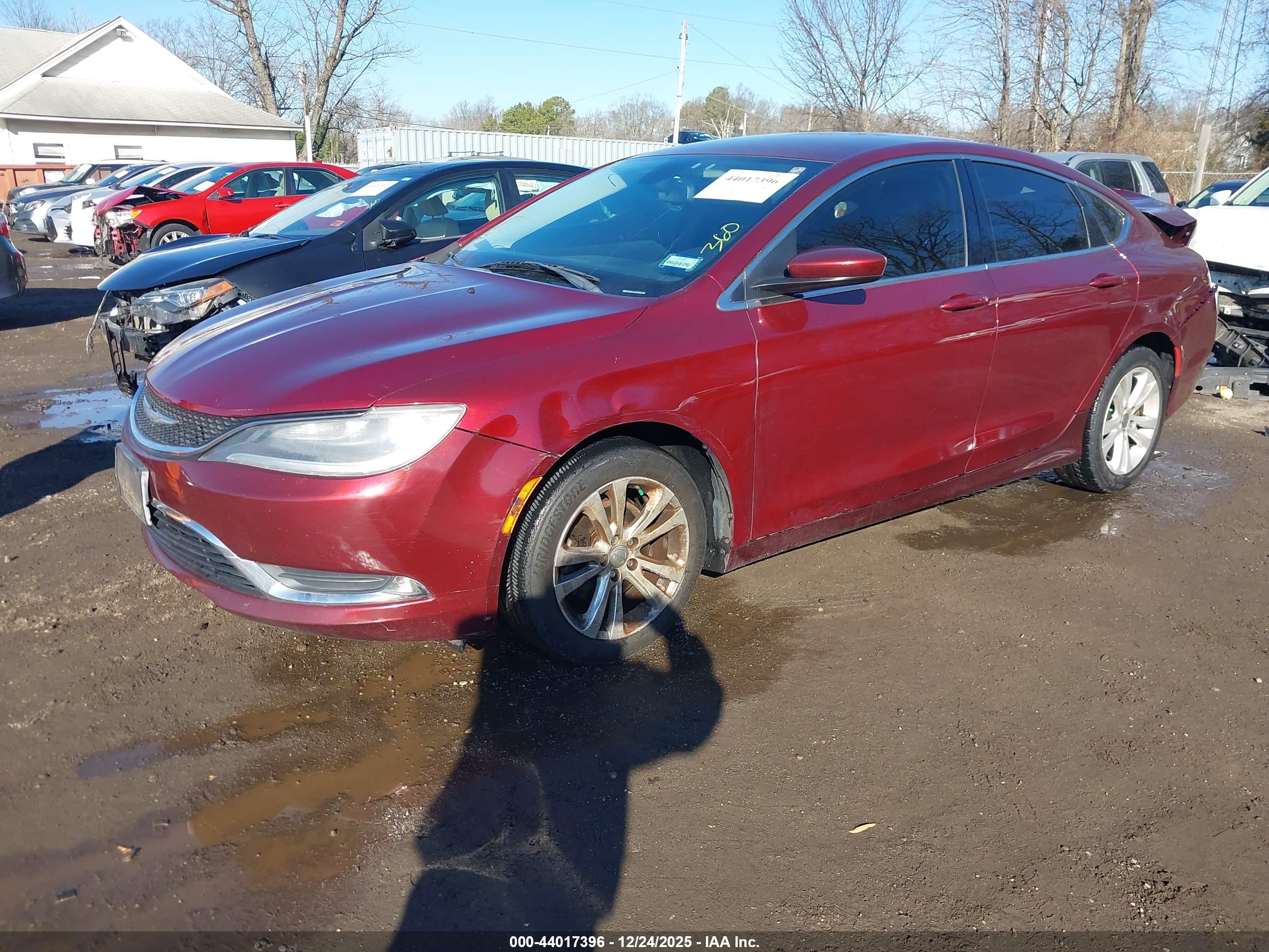 CHRYSLER 200 image 2