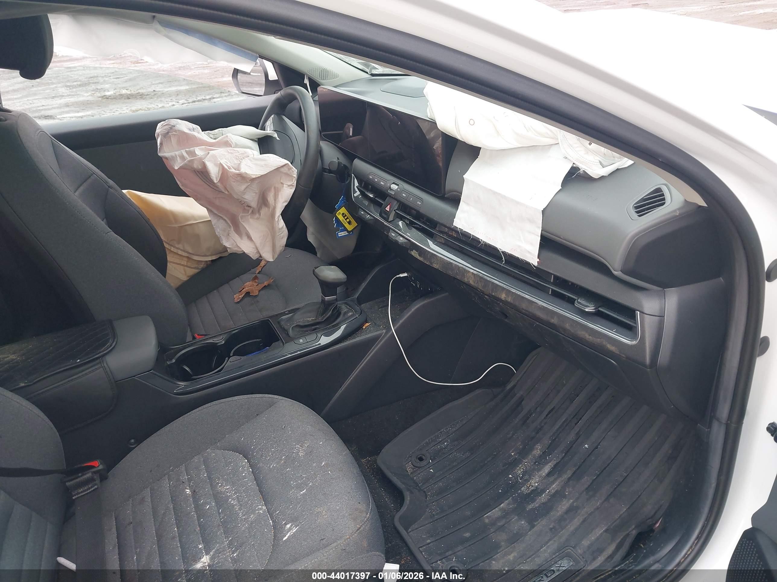 KIA K4 image 5