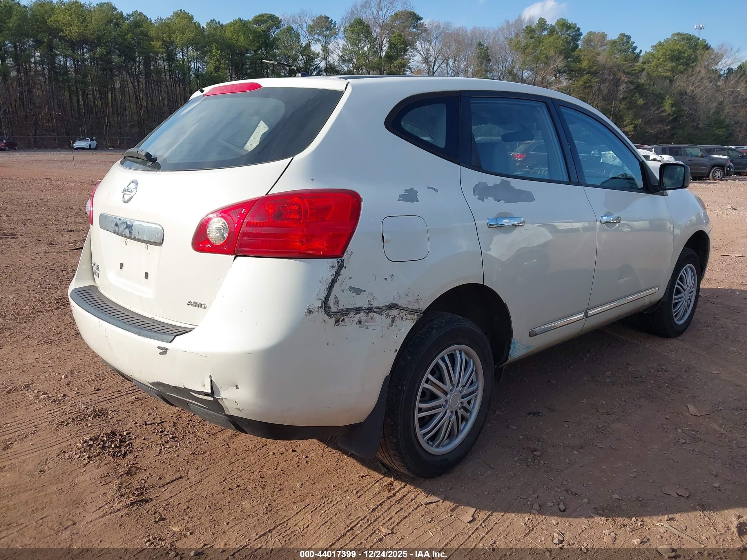 NISSAN ROGUE image 4
