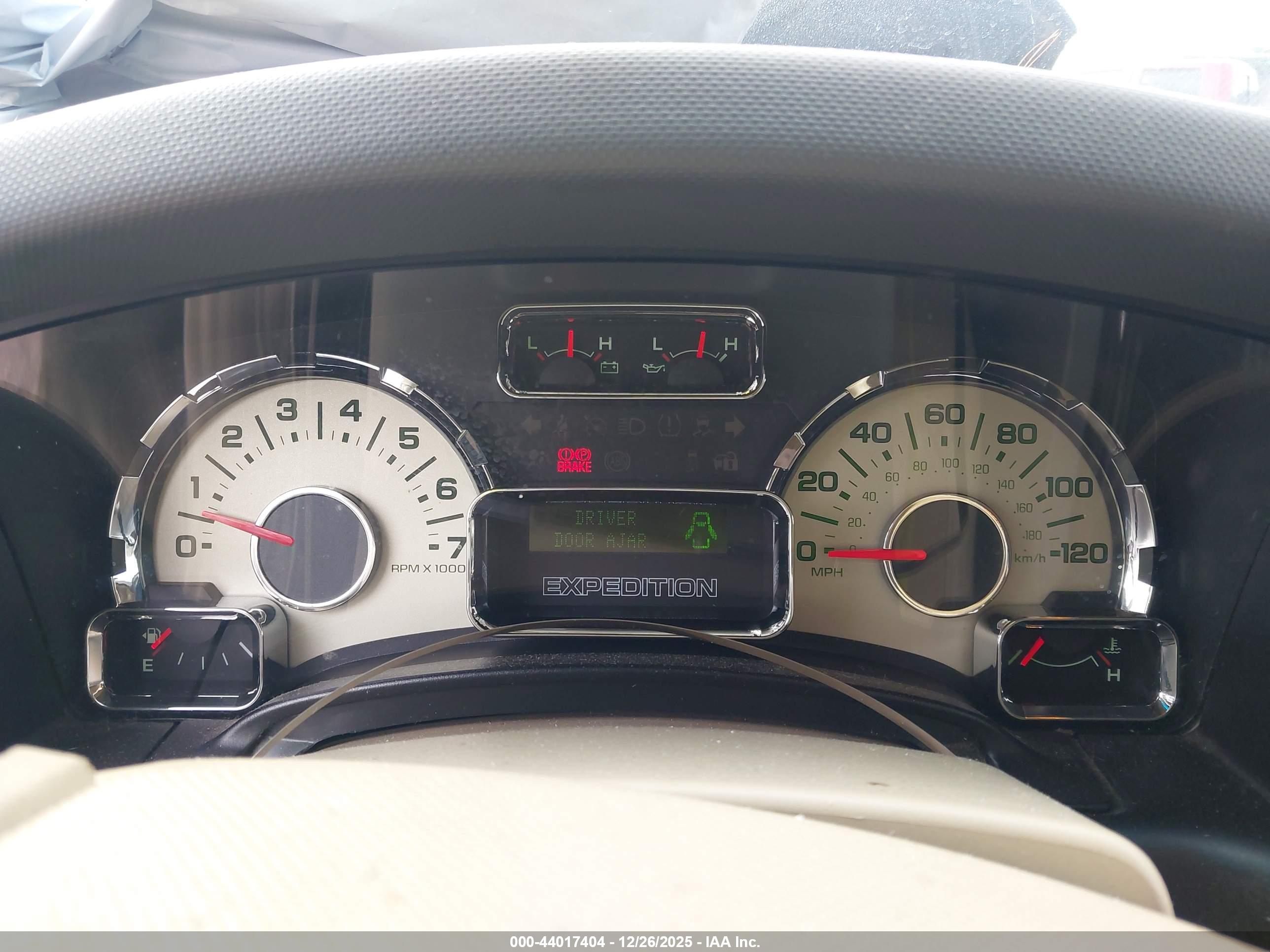 FORD EXPEDITION image 7