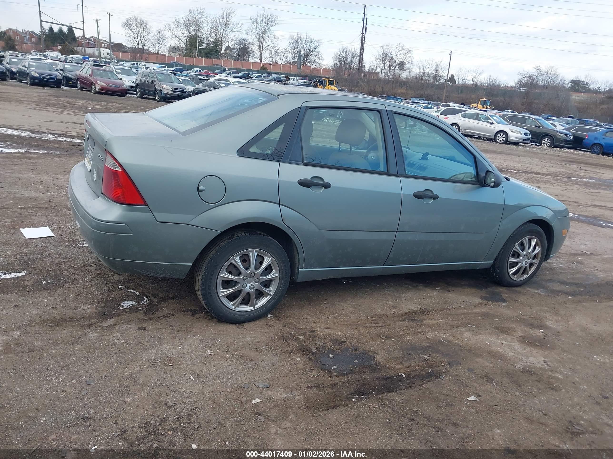FORD FOCUS image 4