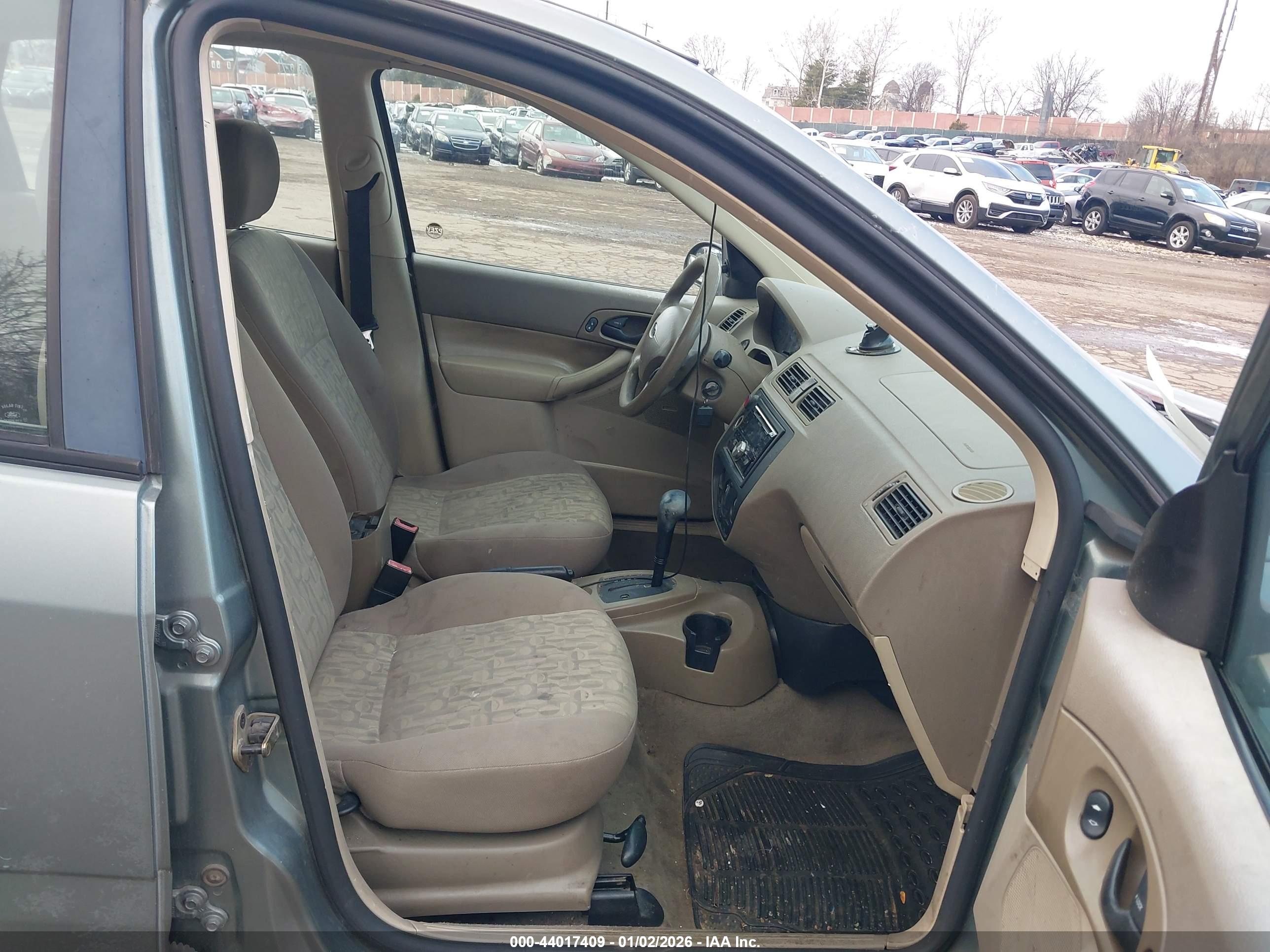 FORD FOCUS image 5