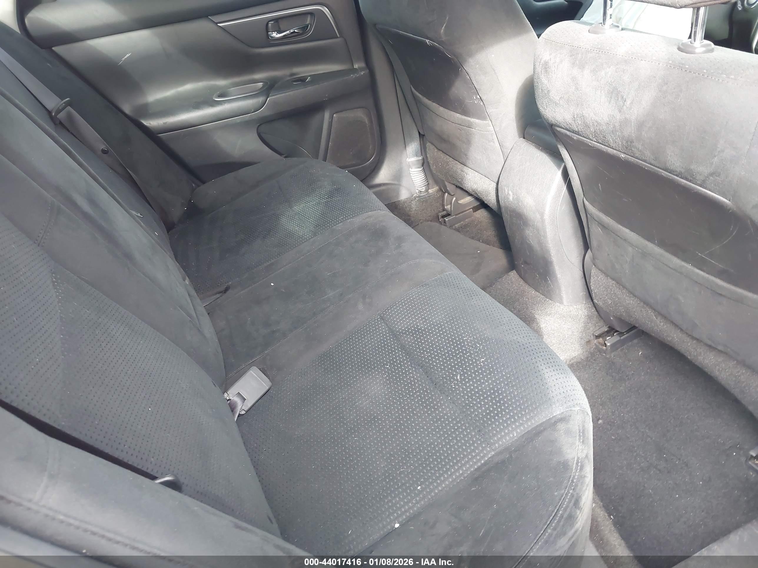NISSAN ALTIMA image 8