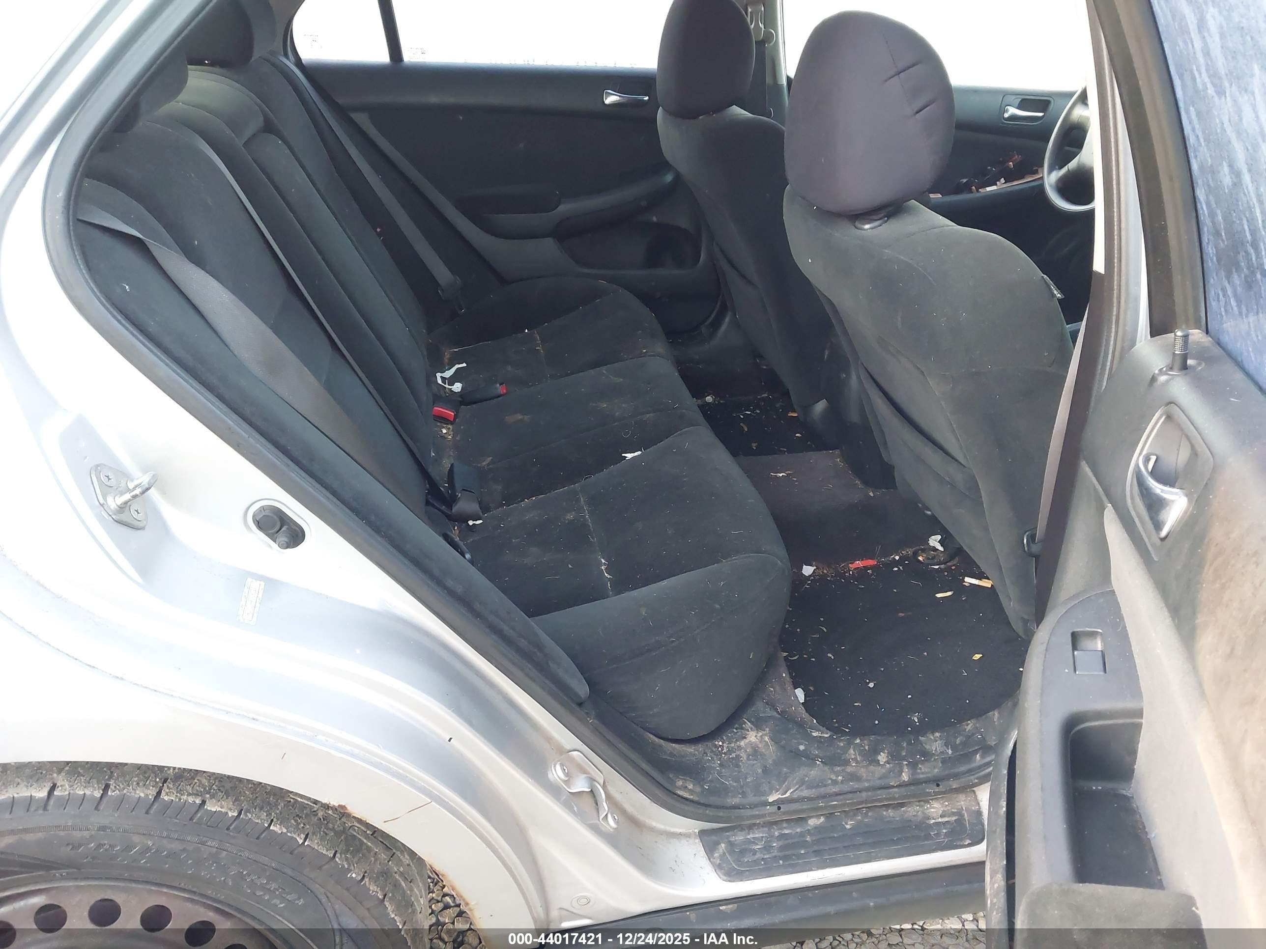 HONDA ACCORD image 8