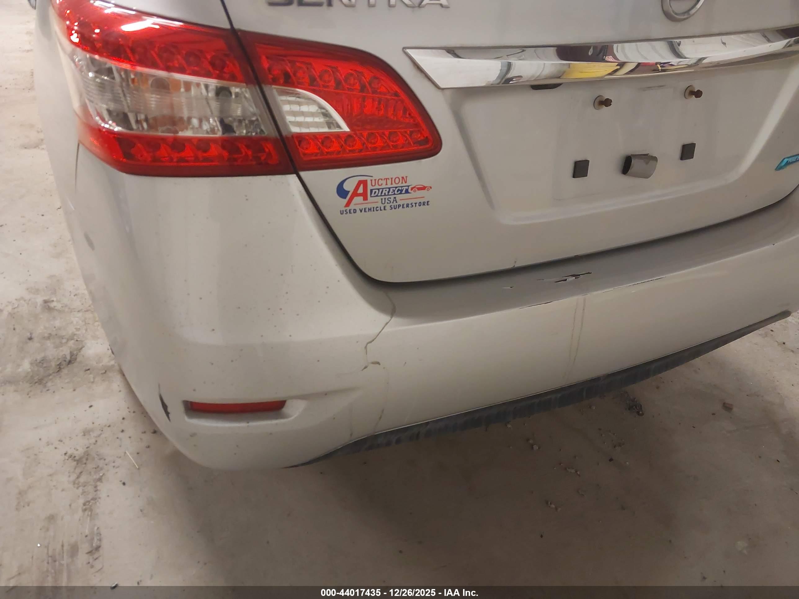 NISSAN SENTRA image 6