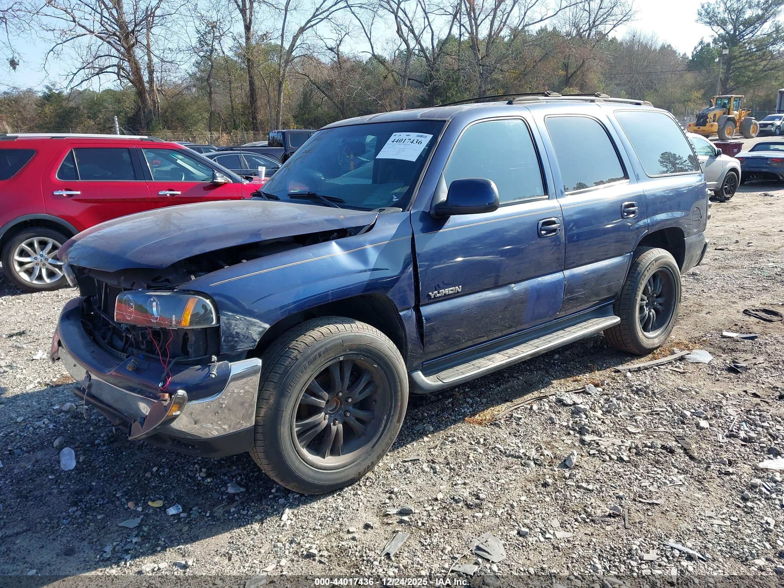 GMC YUKON image 2