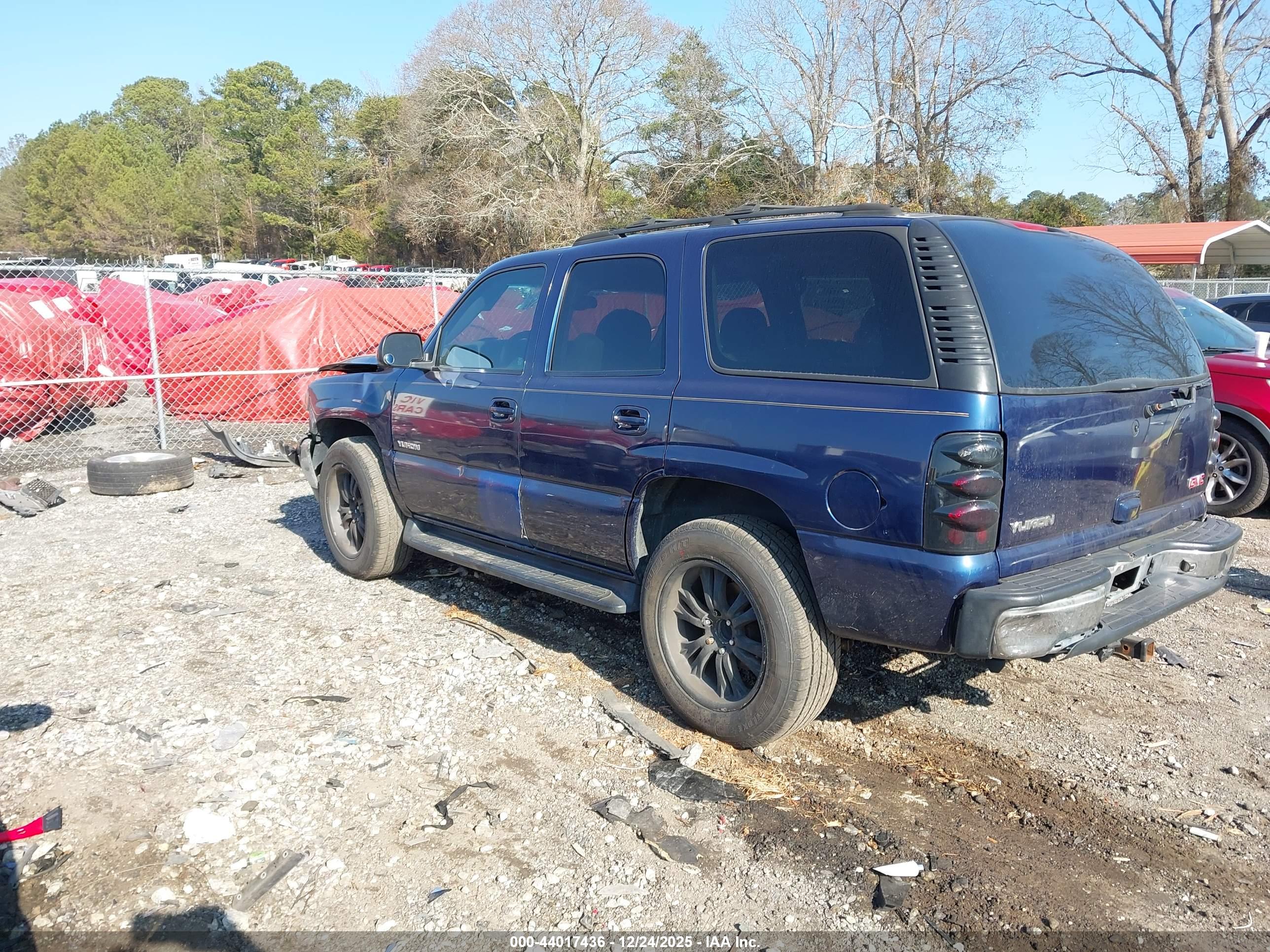 GMC YUKON image 3