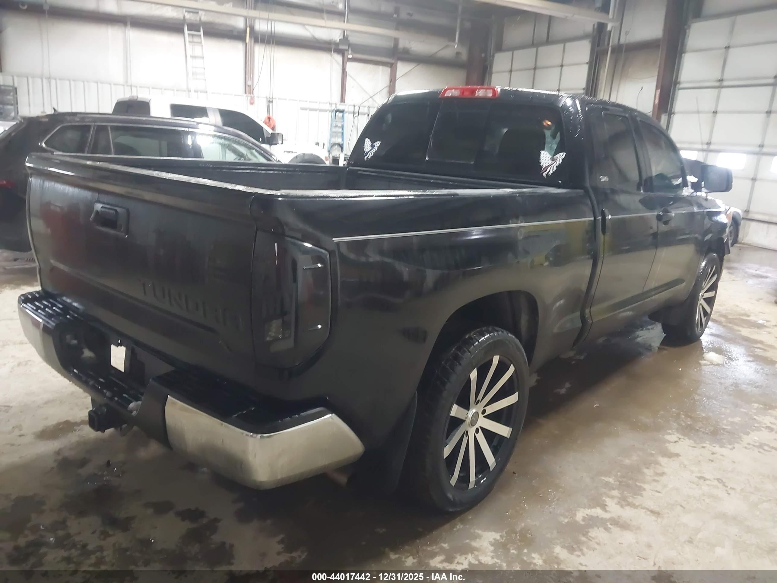 TOYOTA TUNDRA image 4