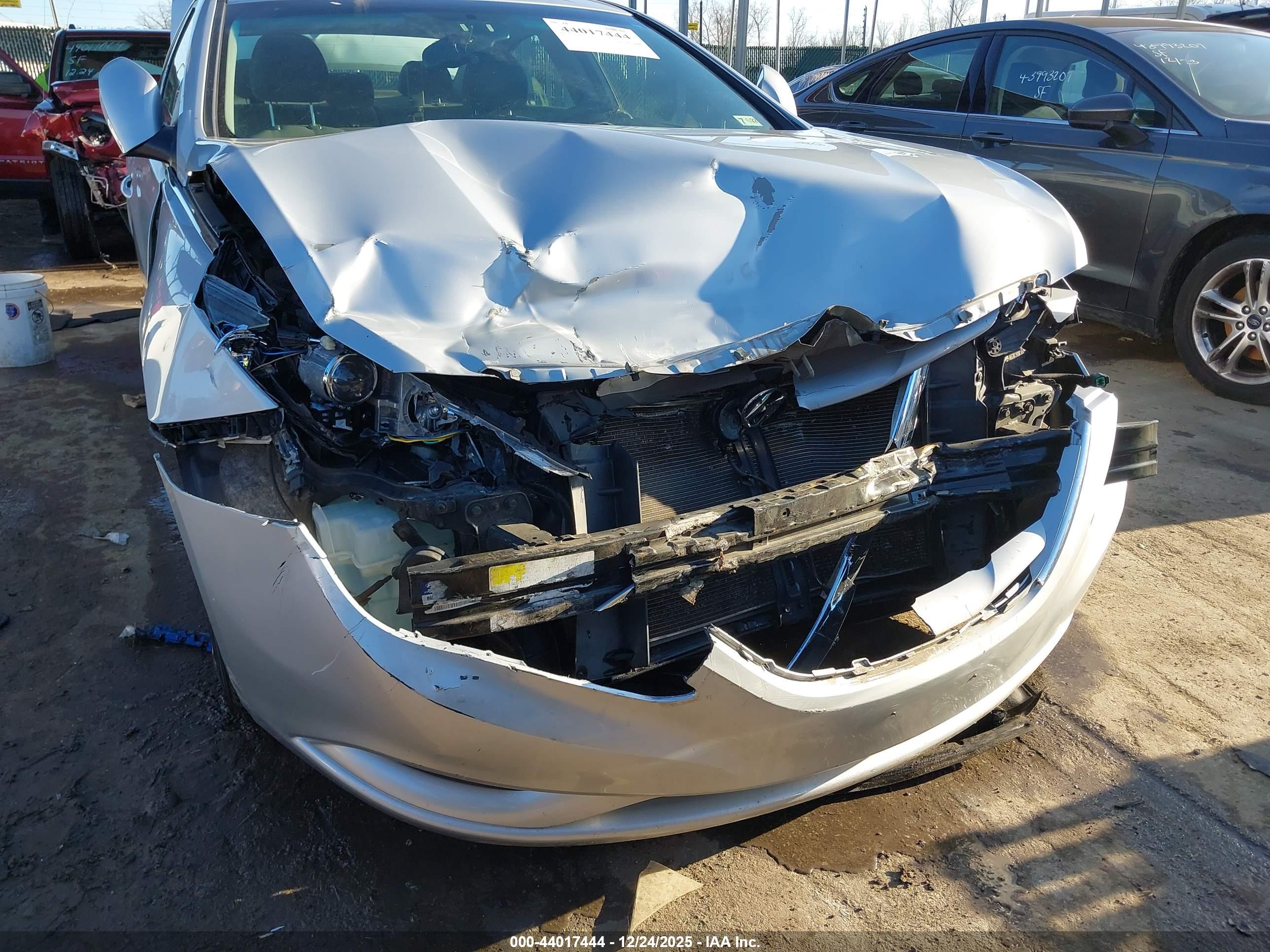 HYUNDAI SONATA image 6