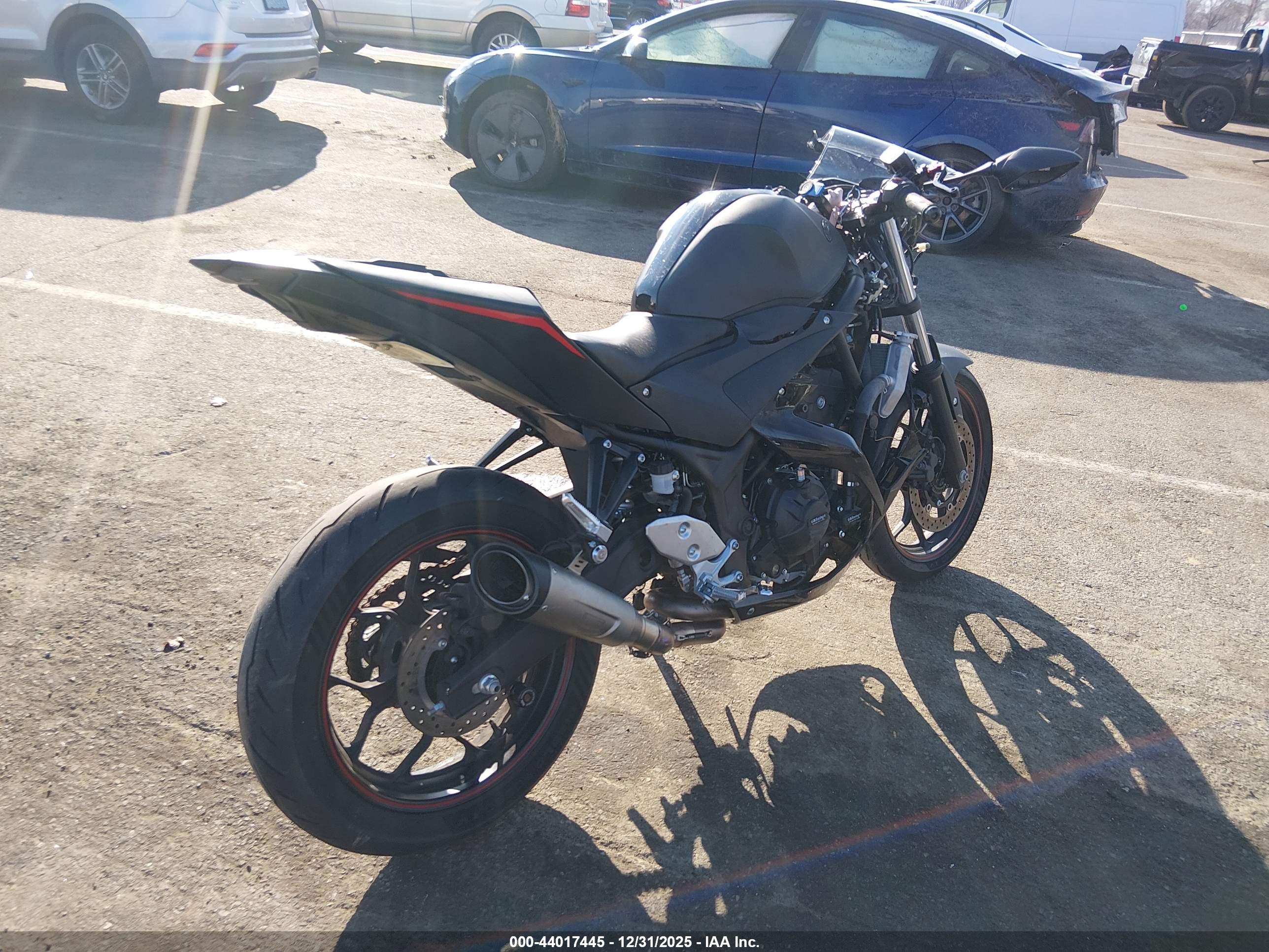 YAMAHA YZFR3 image 4