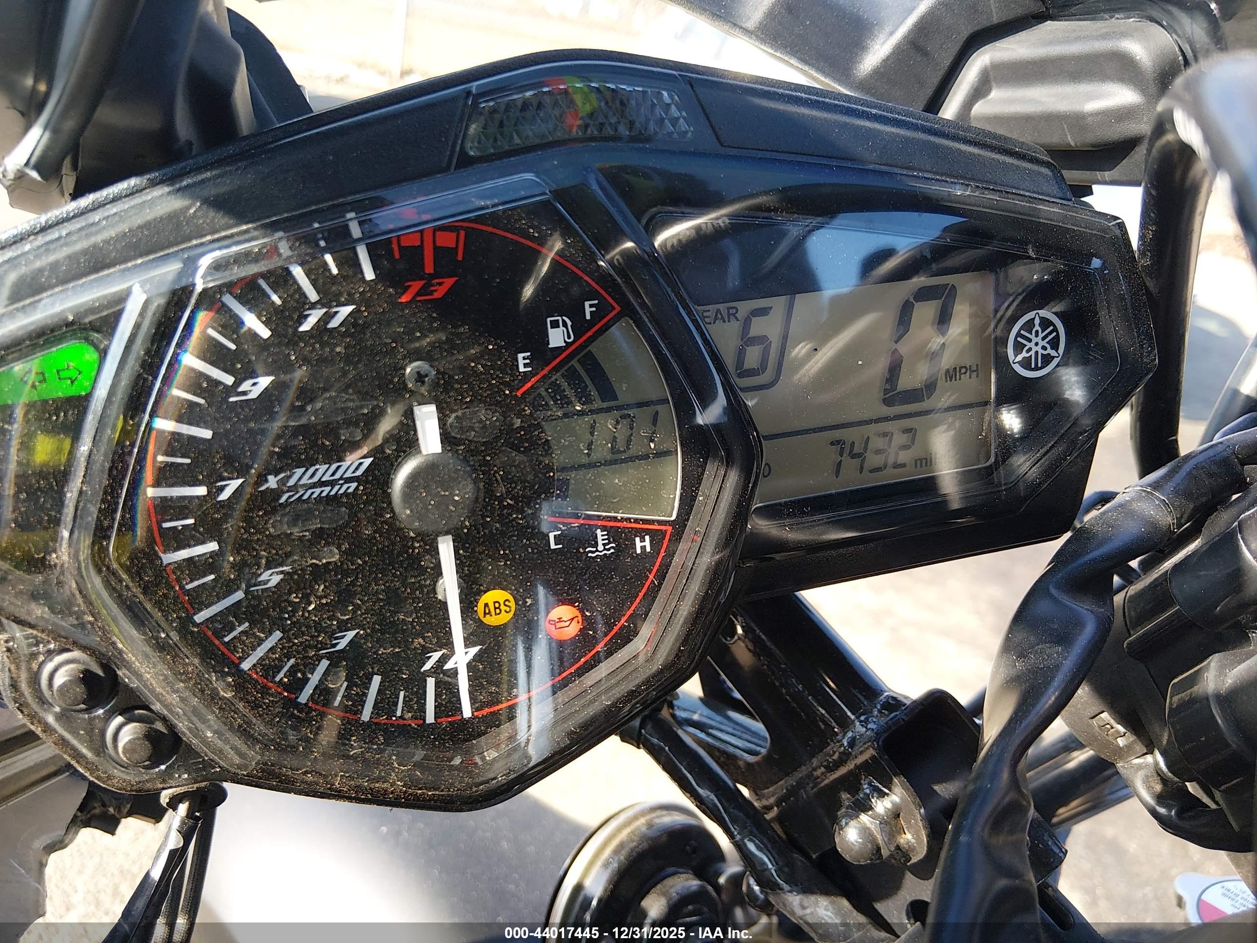 YAMAHA YZFR3 image 7
