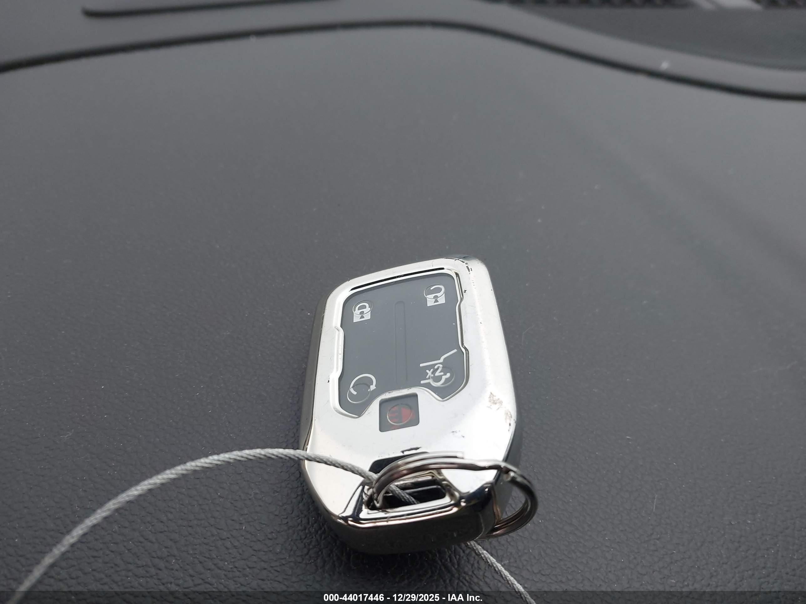 GMC ACADIA image 11