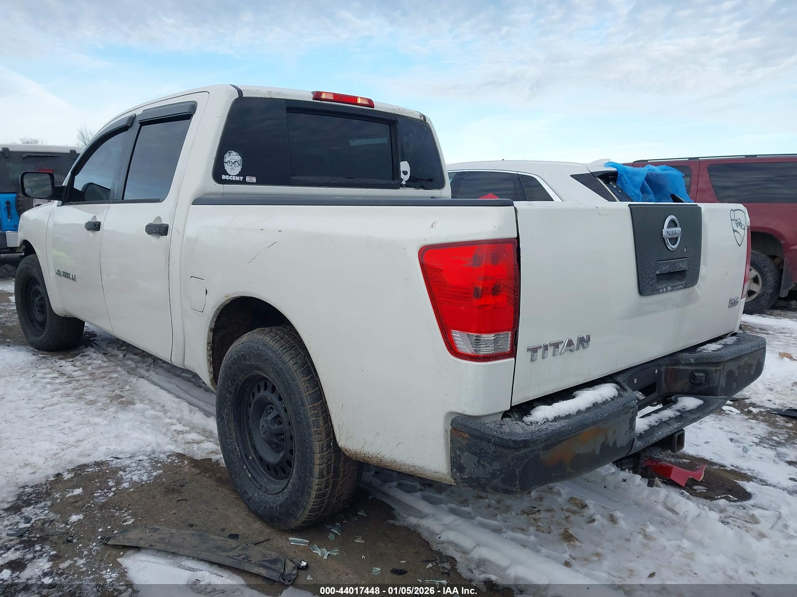 NISSAN TITAN image 3