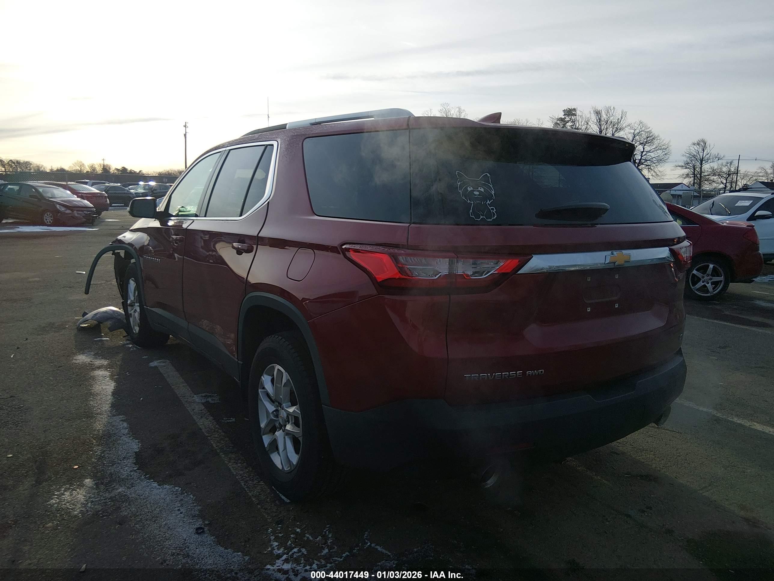CHEVROLET TRAVERSE image 3