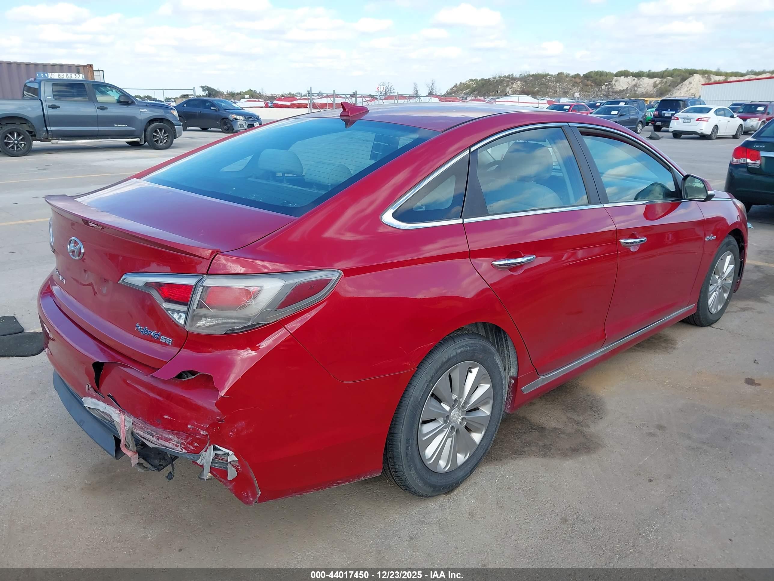 HYUNDAI SONATA image 4