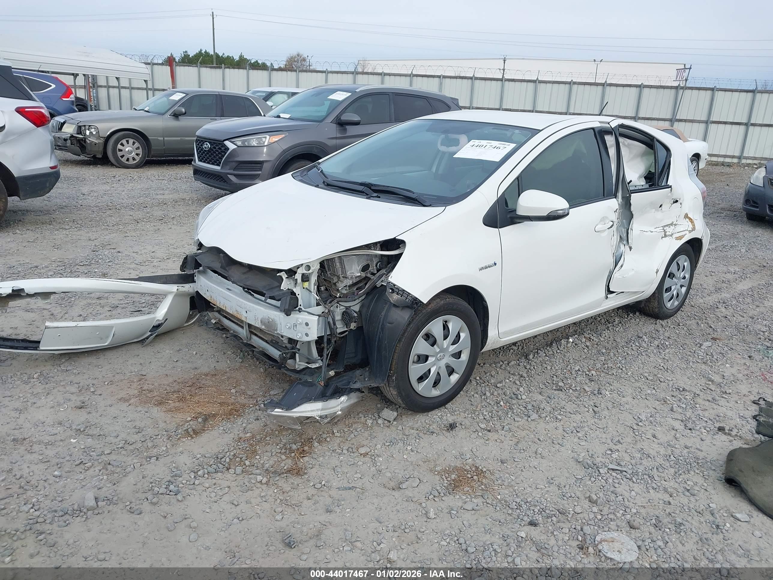 TOYOTA PRIUS image 2