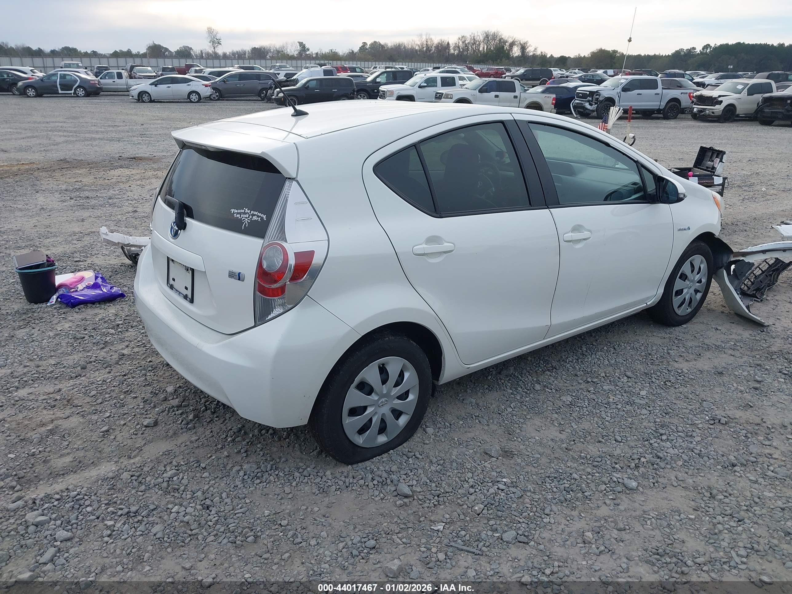 TOYOTA PRIUS image 4