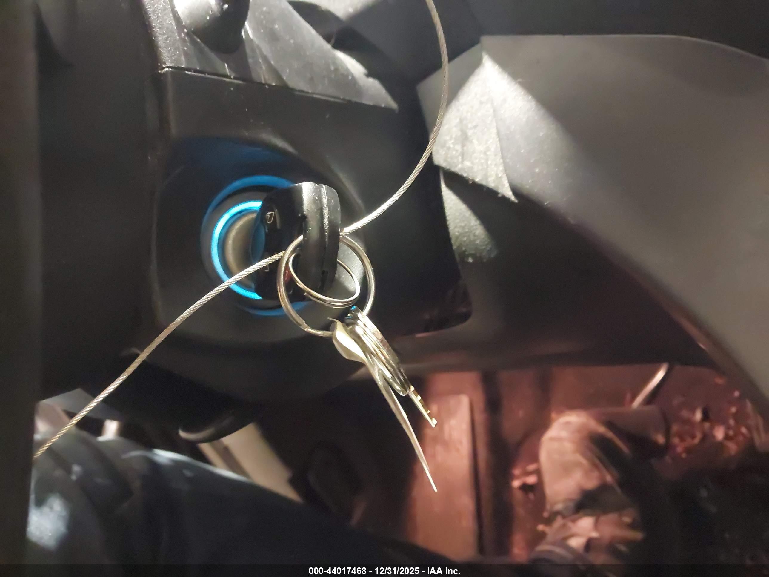 FORD ESCAPE image 11