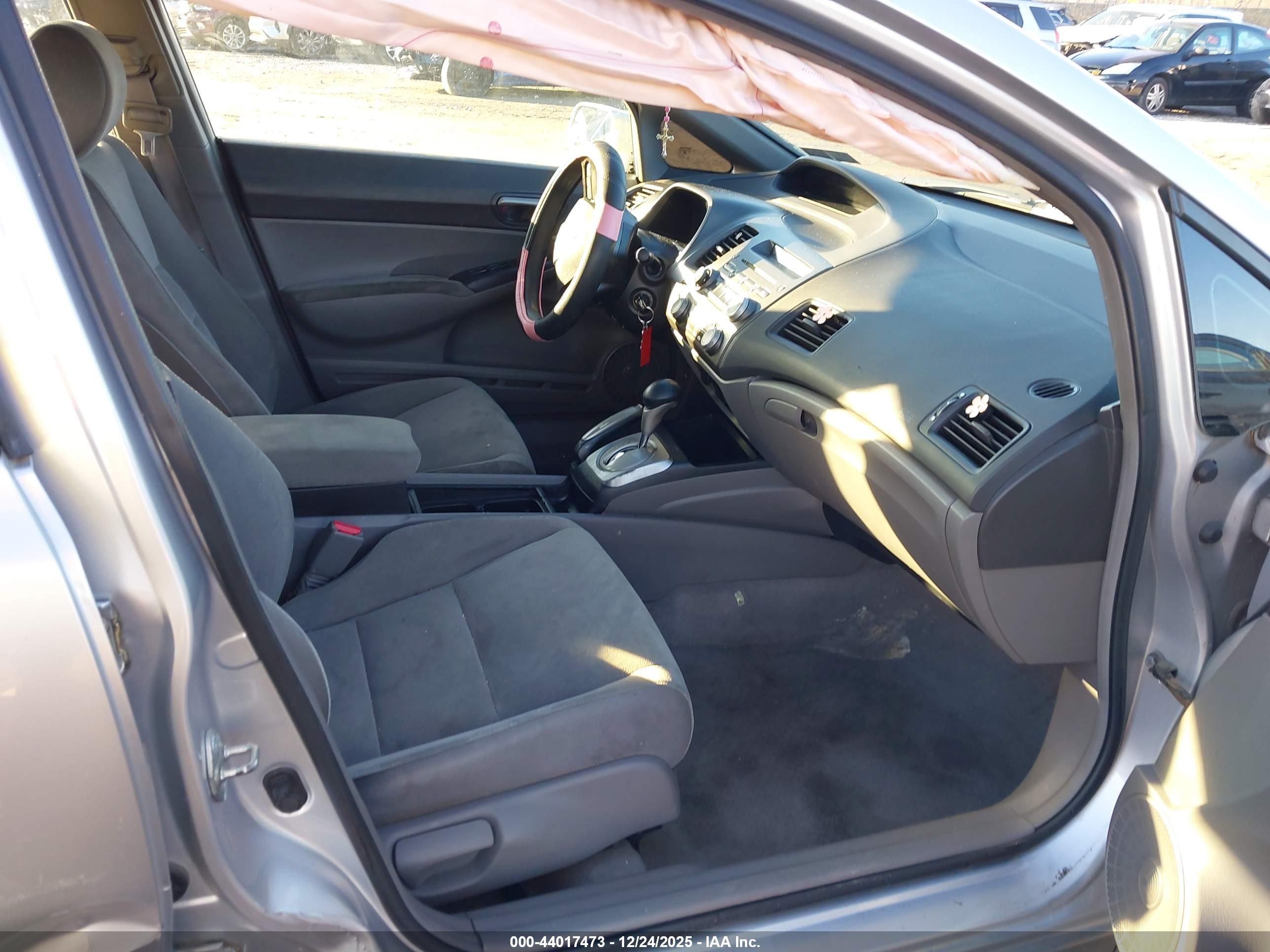 HONDA CIVIC image 5