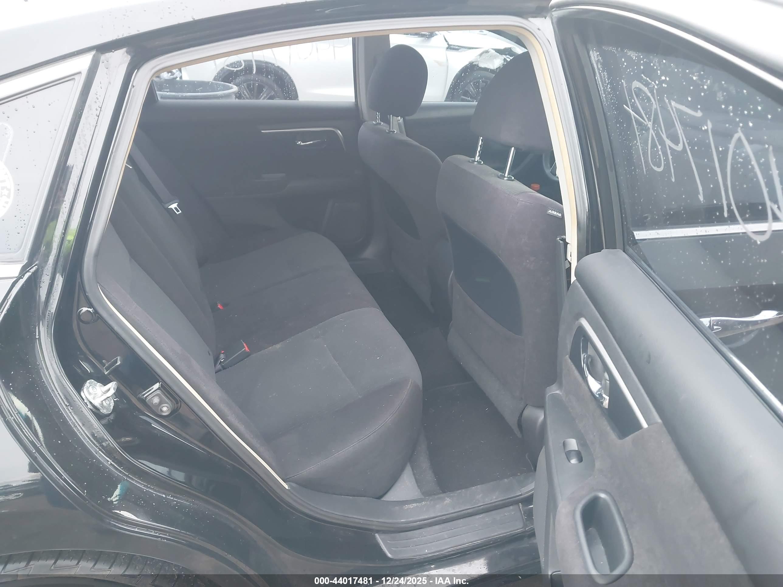 NISSAN ALTIMA image 8