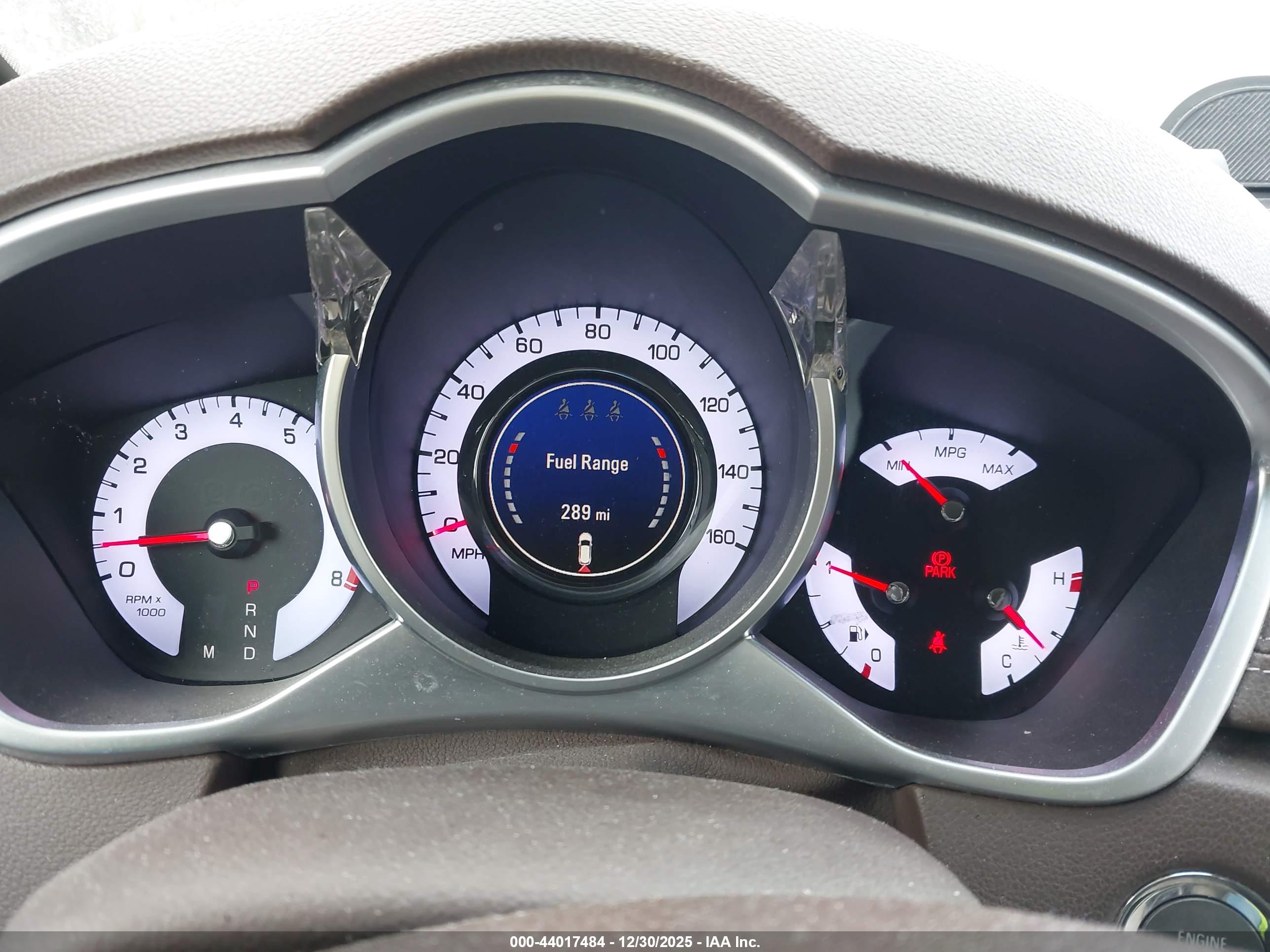 CADILLAC SRX image 7
