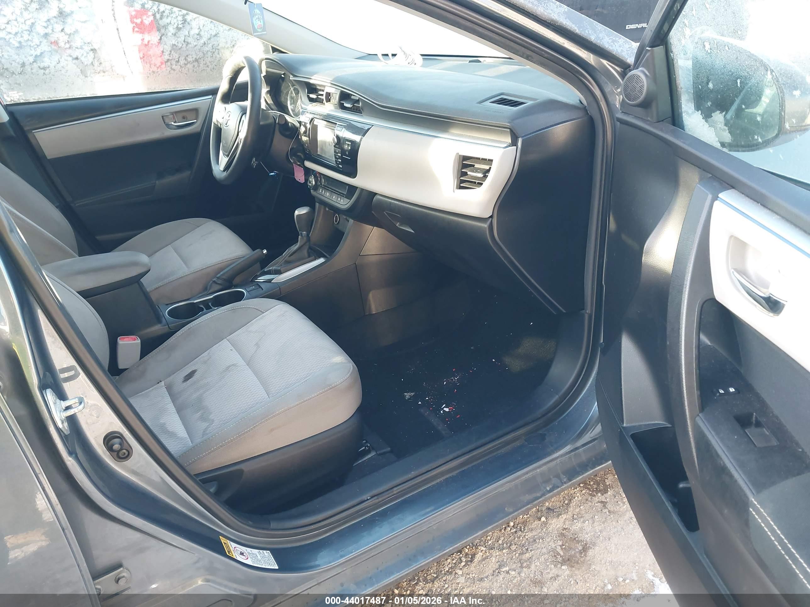 TOYOTA COROLLA image 5
