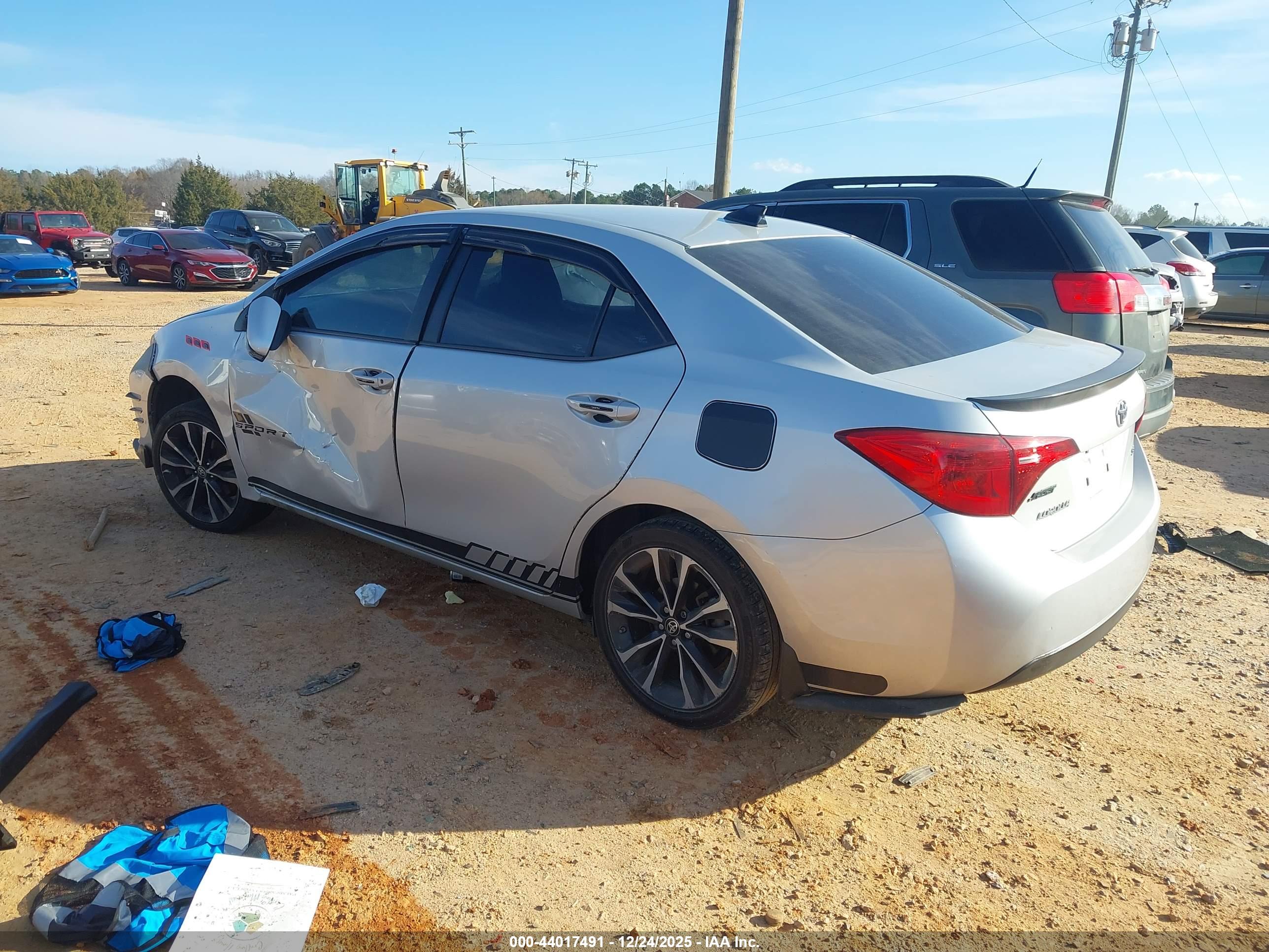 TOYOTA COROLLA image 3