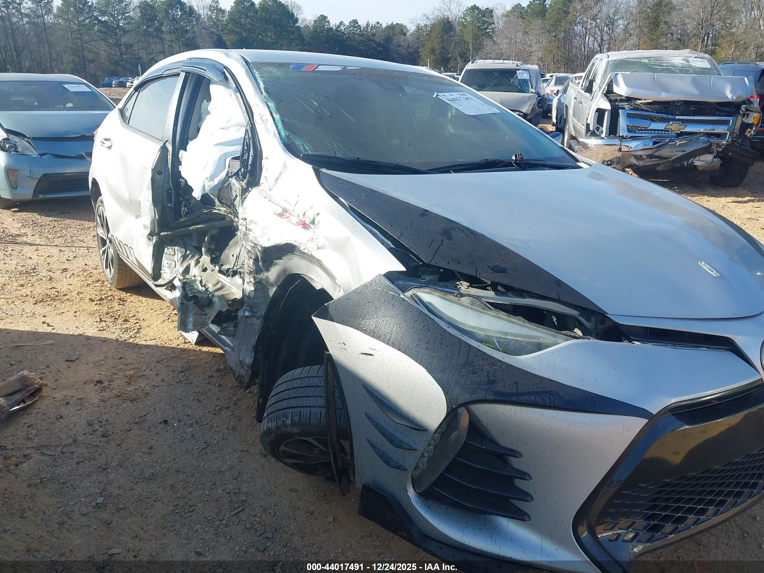 TOYOTA COROLLA image 6