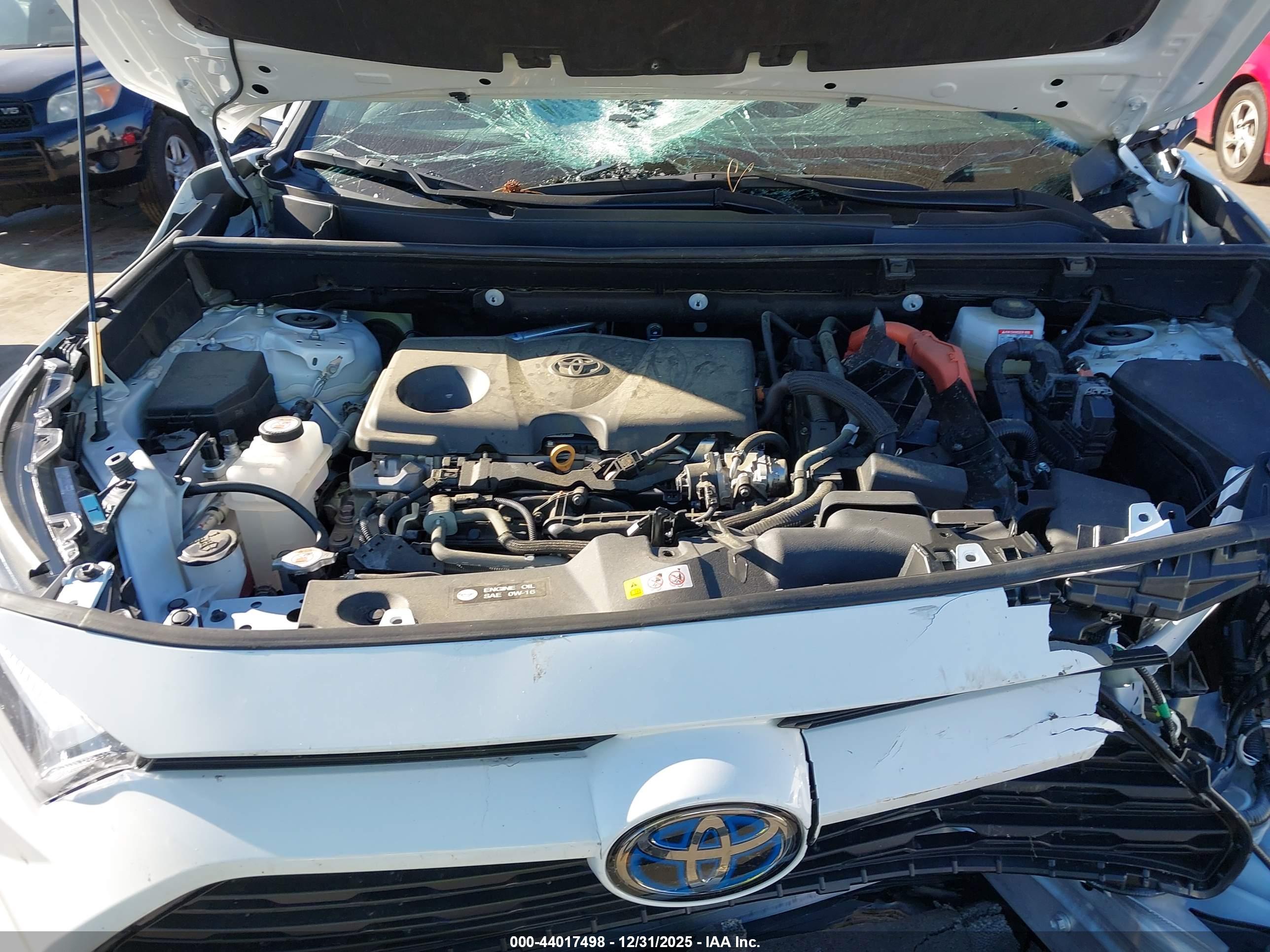 TOYOTA RAV4 image 10