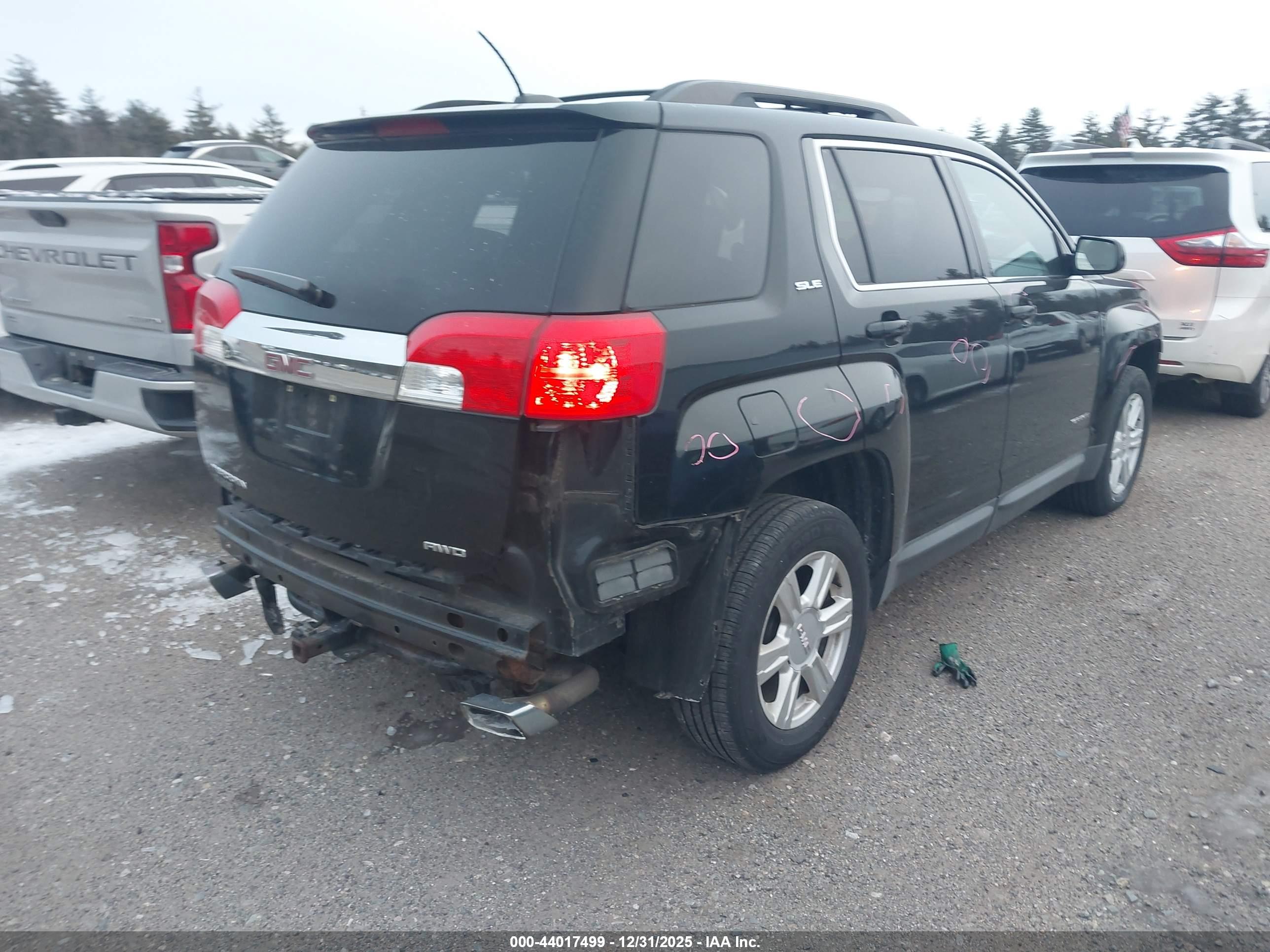 GMC TERRAIN image 4