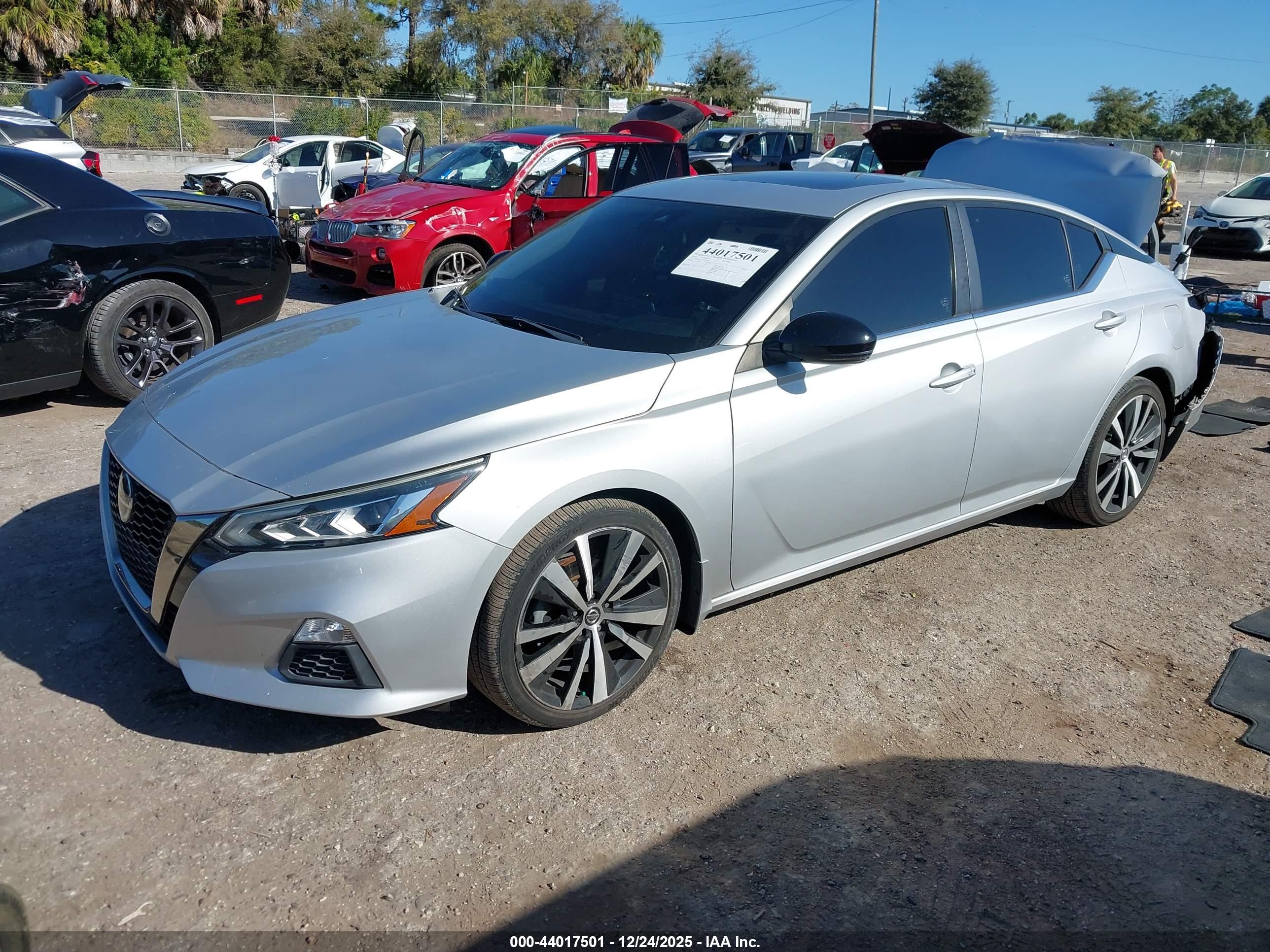 NISSAN ALTIMA image 2