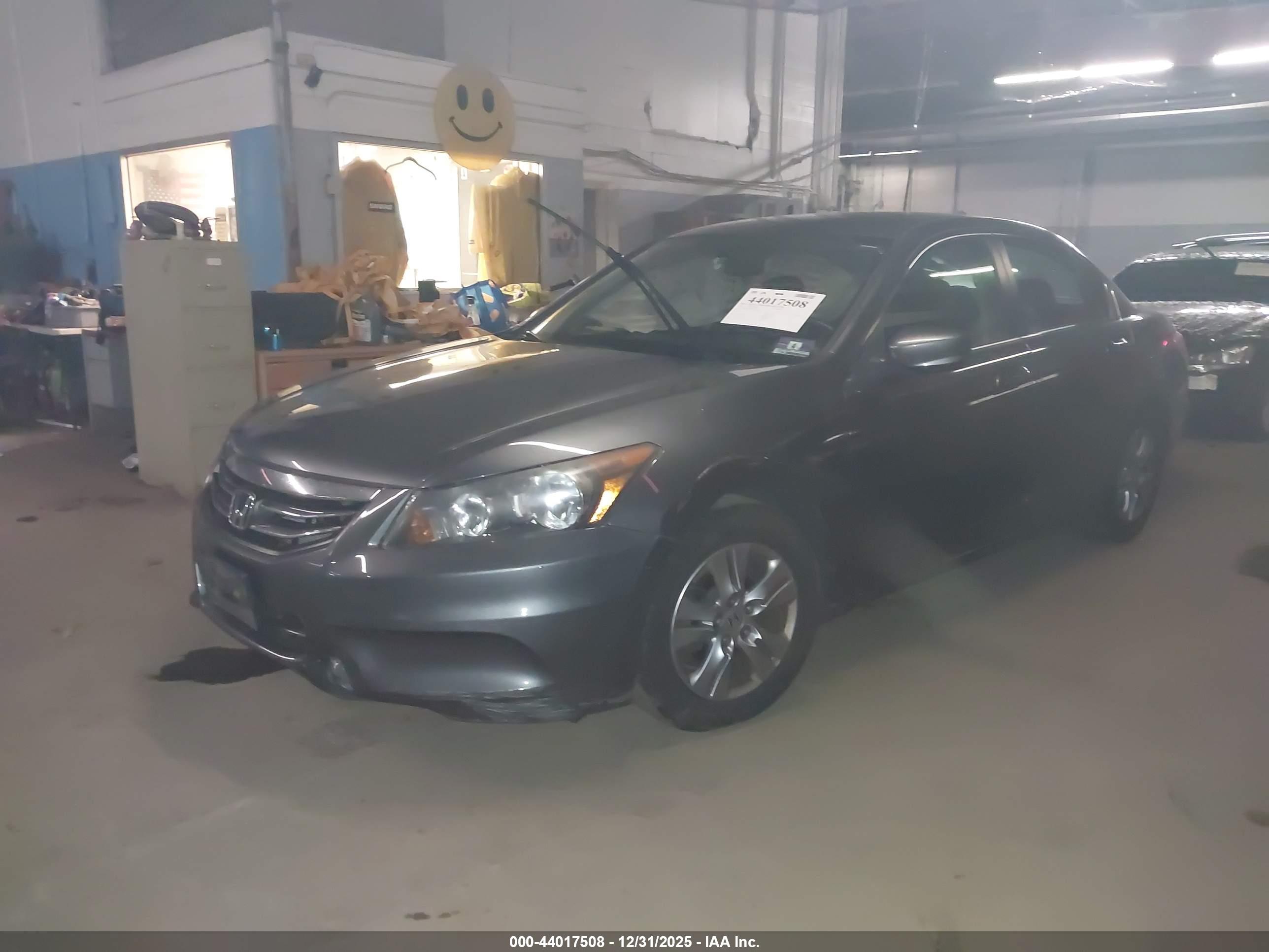 HONDA ACCORD image 2