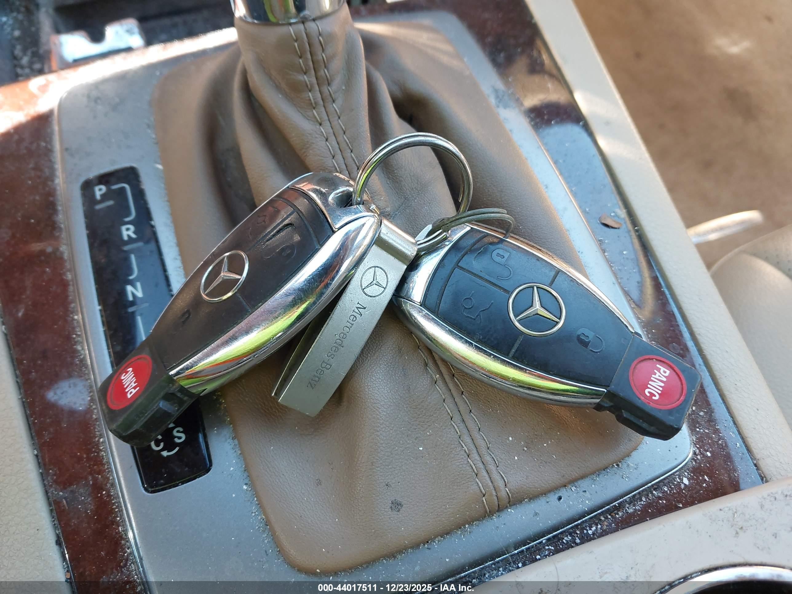 MERCEDES-BENZ C image 11