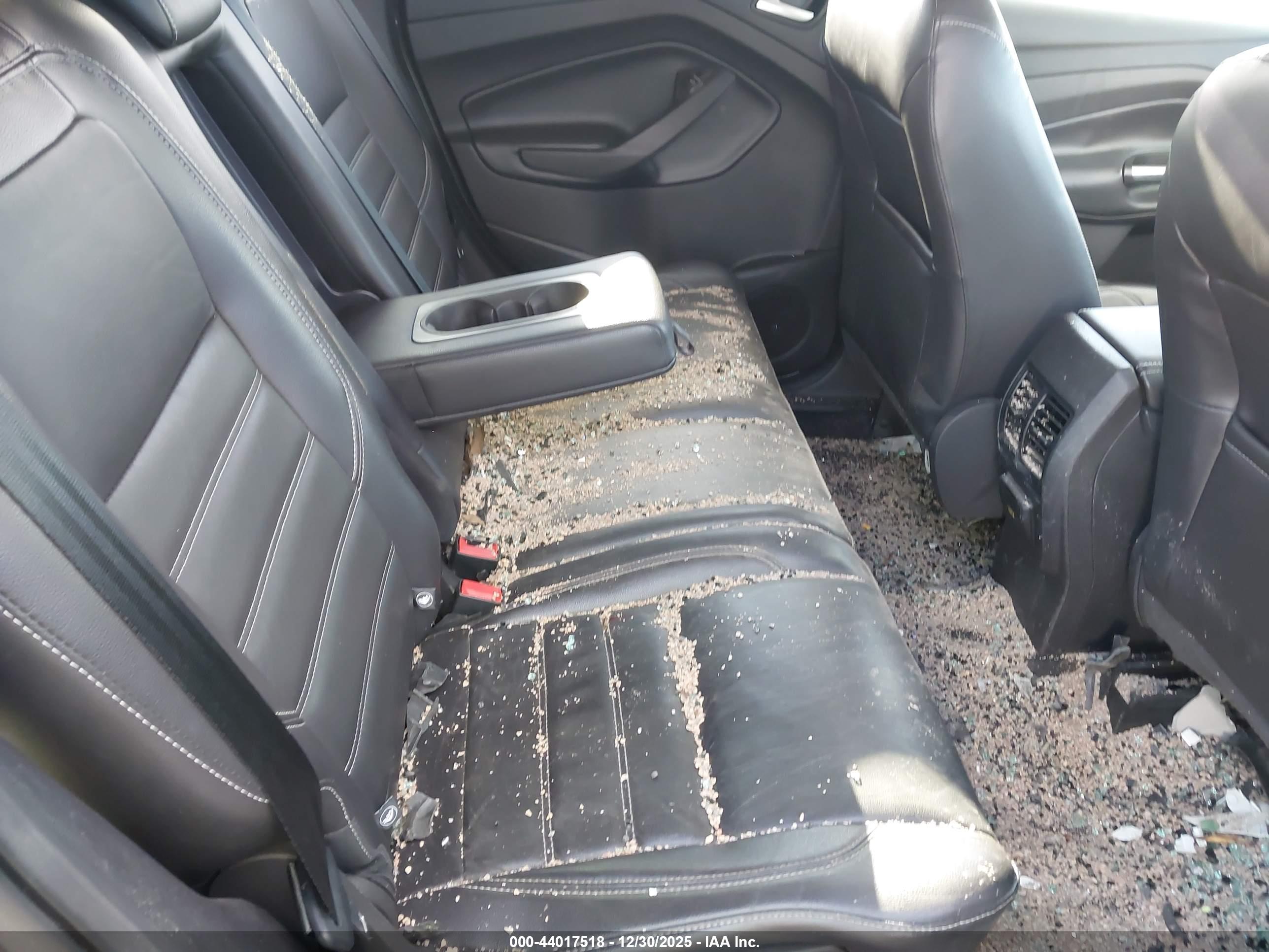 FORD ESCAPE image 8