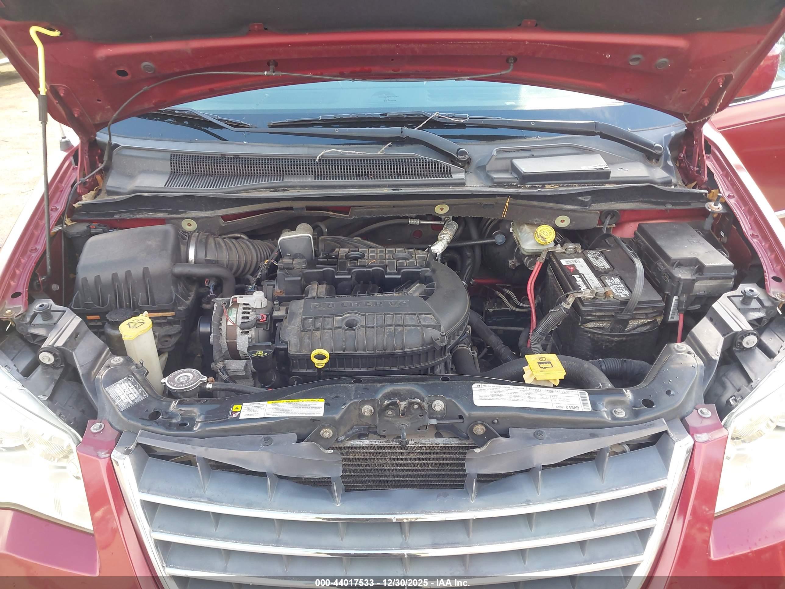CHRYSLER TOWN image 10