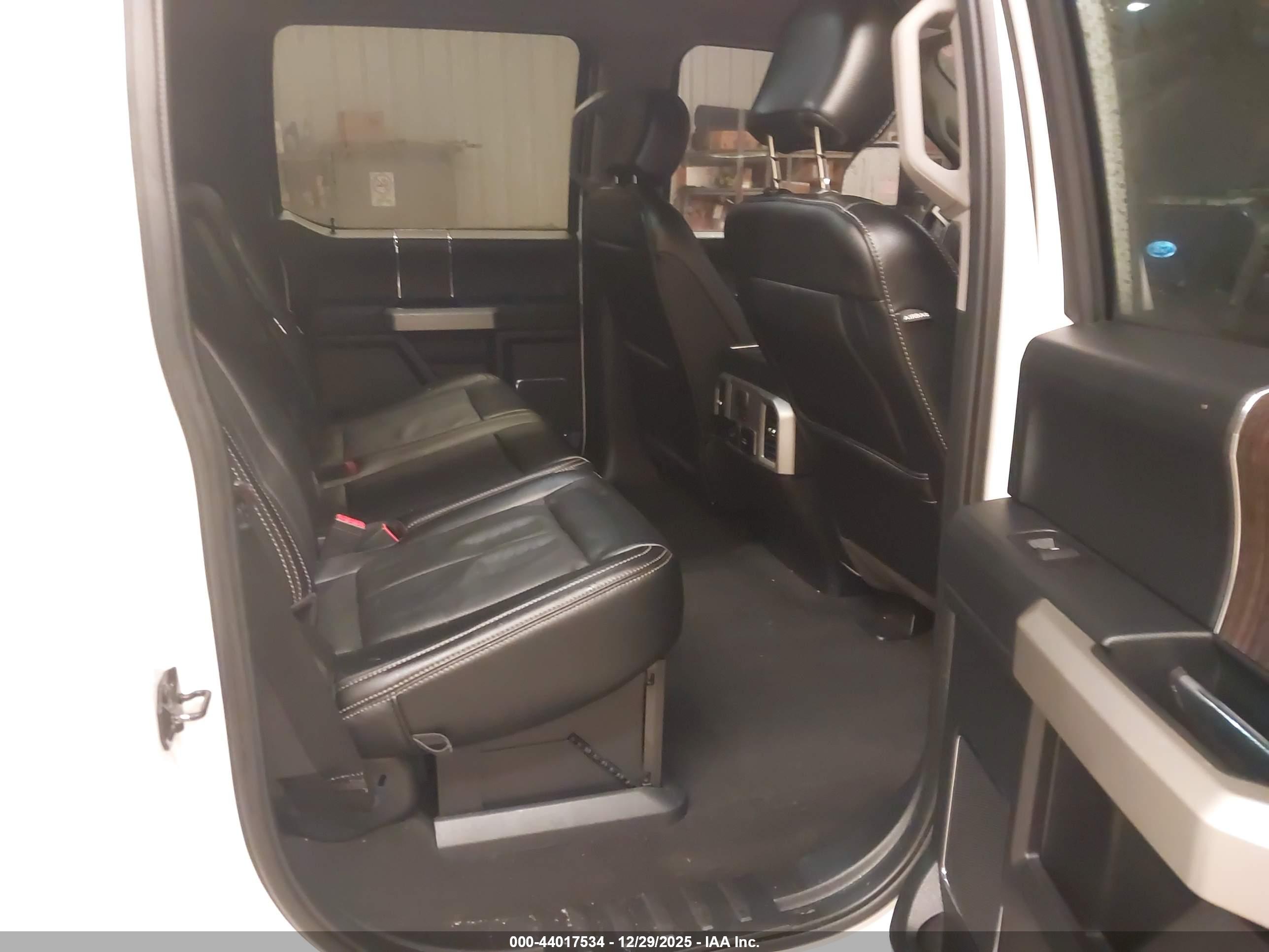 FORD F-250 image 8