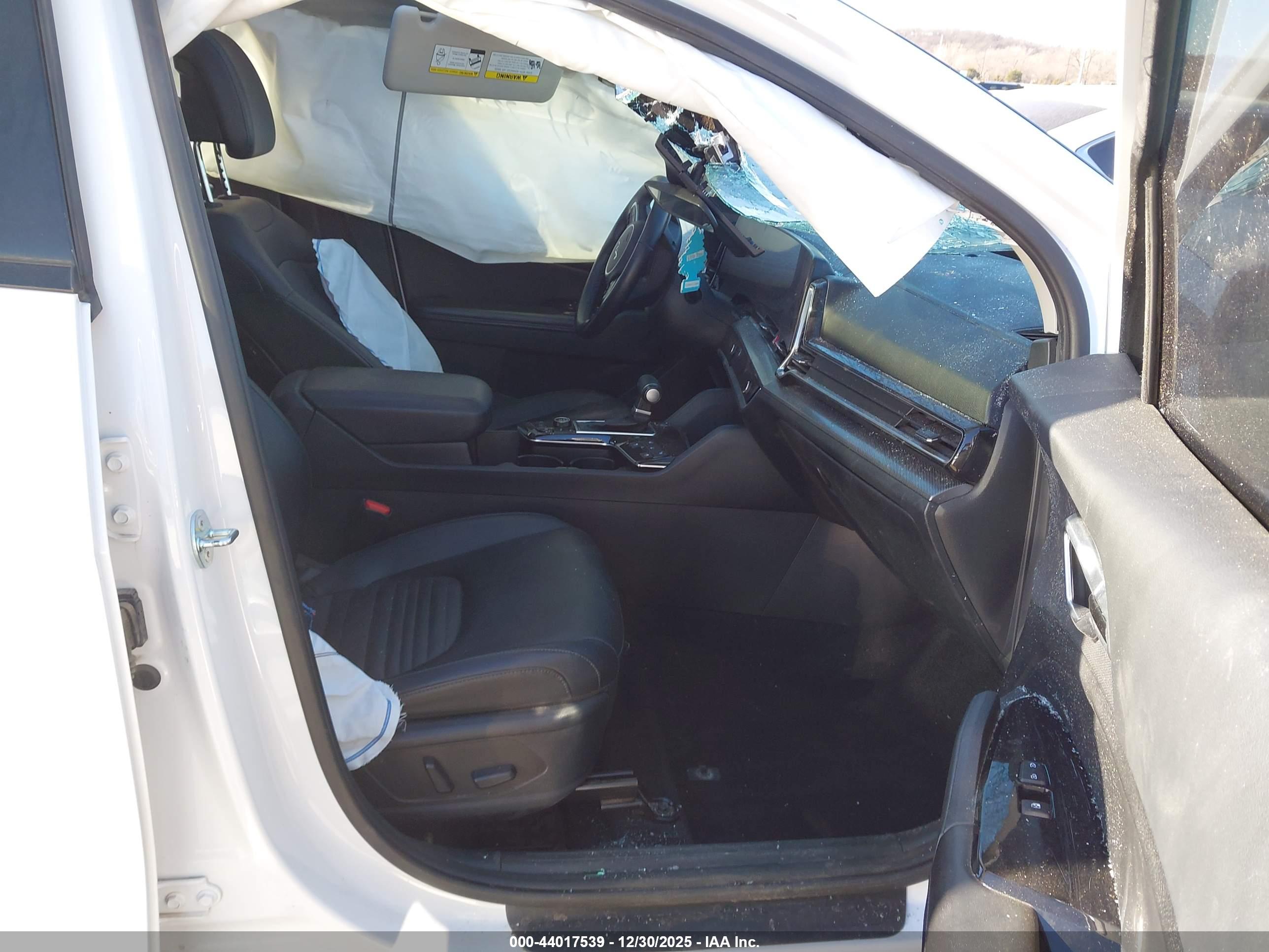 KIA SPORTAGE image 5