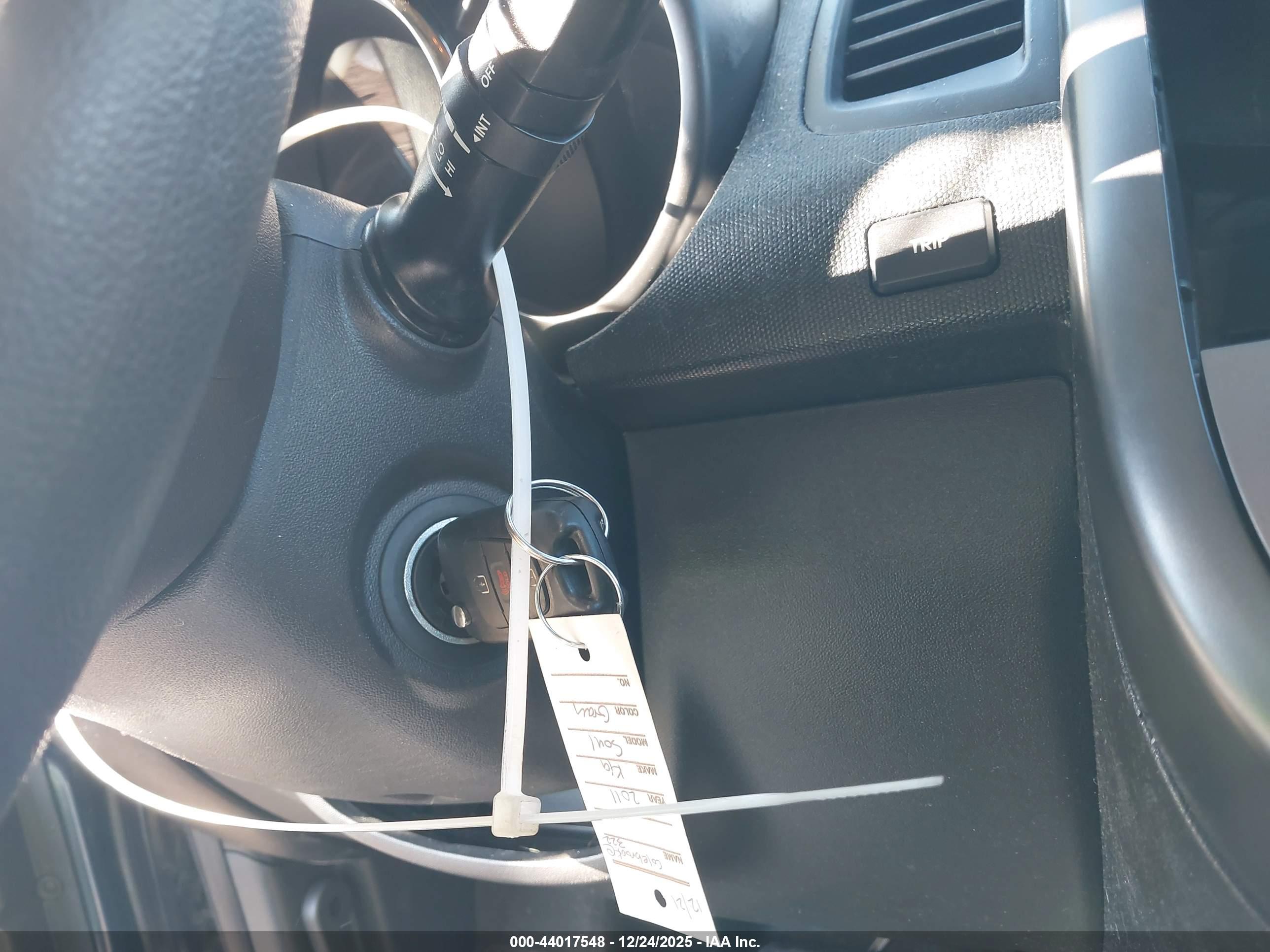 KIA SOUL image 11